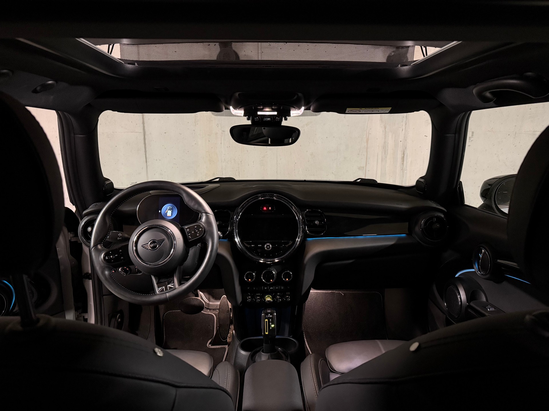 MINI Cooper SE-image-11