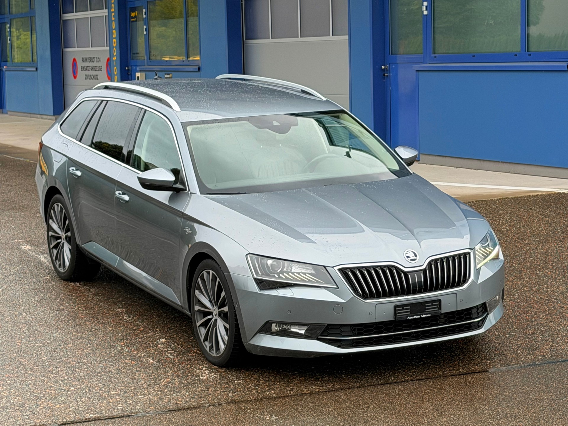 SKODA Superb Combi 2.0 TDi L&K 4x4 DSG-image-0