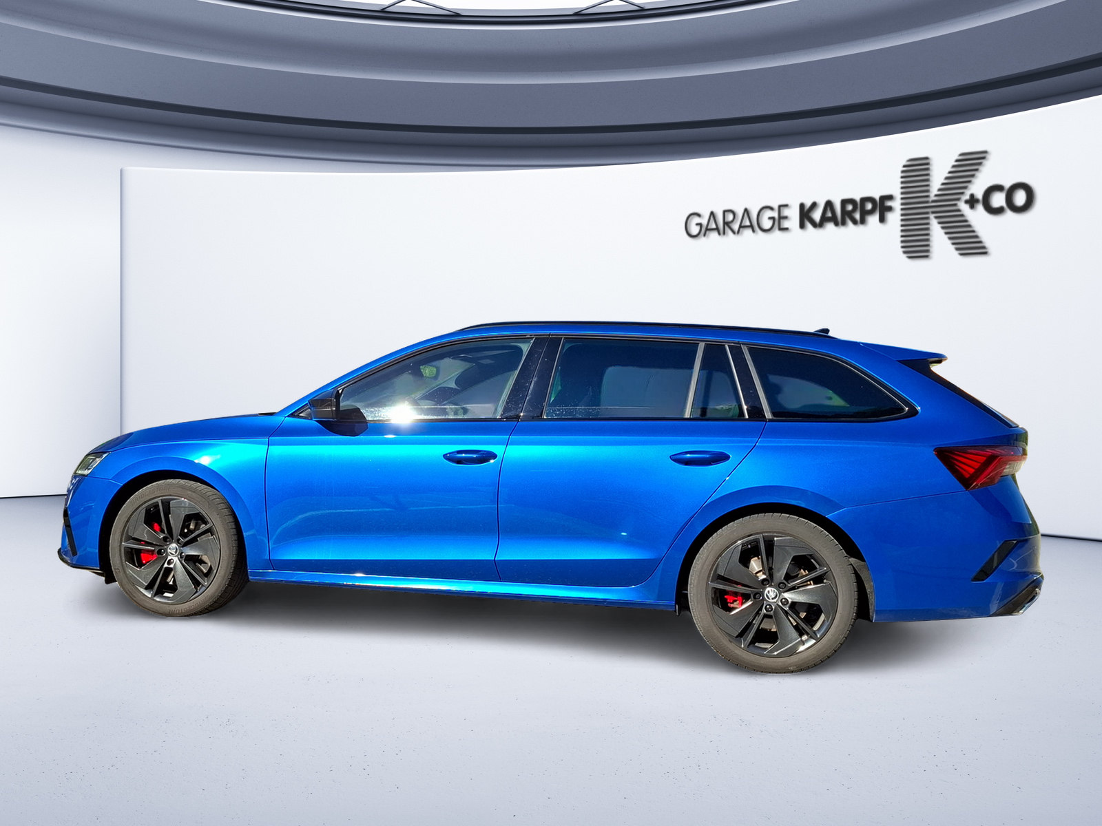 SKODA Octavia Combi 2.0 TSI DSG RS-image-1
