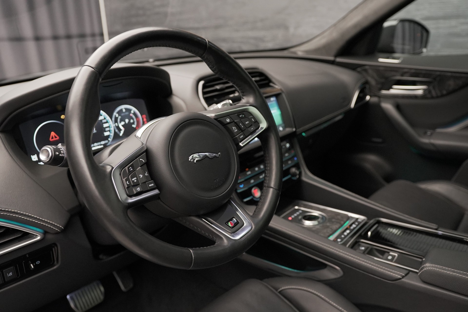 JAGUAR F-Pace 3.0 TD S AWD Automatik-image-21