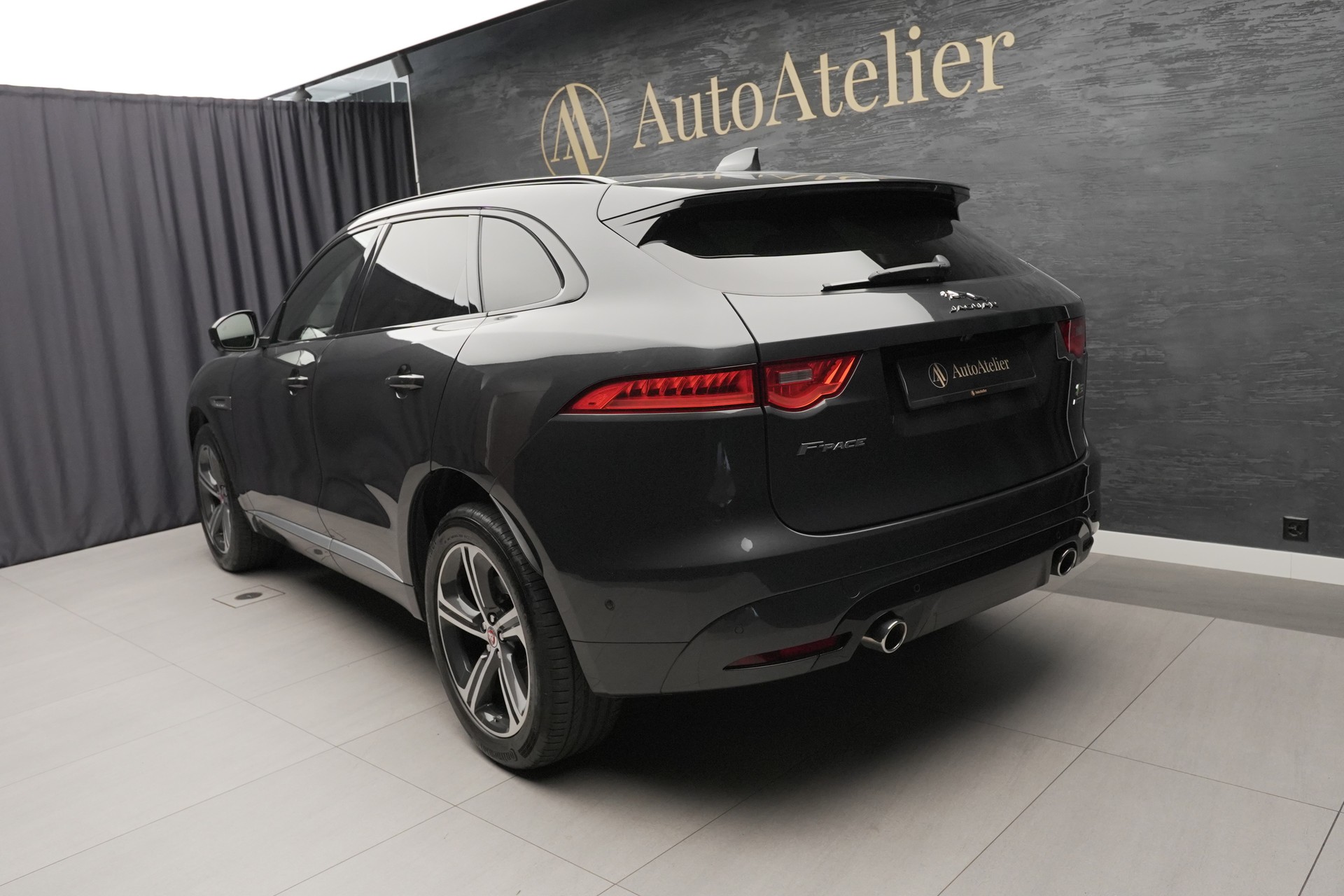 JAGUAR F-Pace 3.0 TD S AWD Automatik-image-6