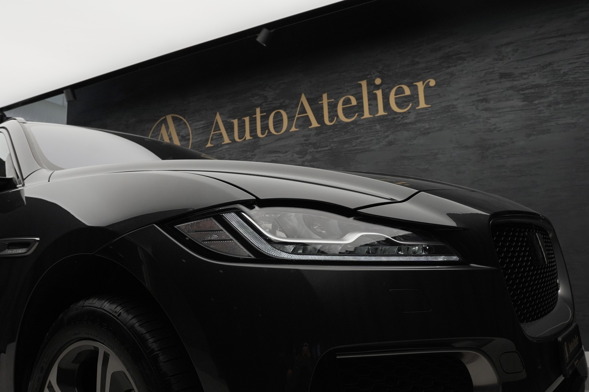 JAGUAR F-Pace 3.0 TD S AWD Automatik-image-5