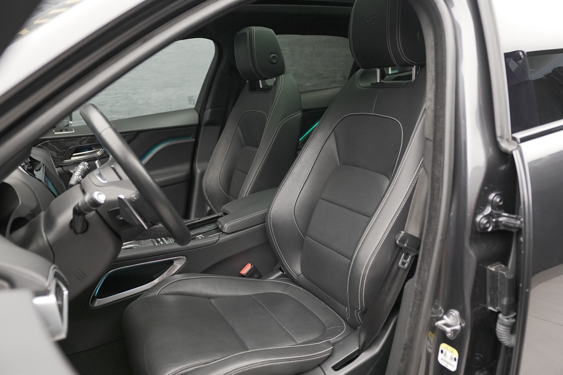 JAGUAR F-Pace 3.0 TD S AWD Automatik-image-13