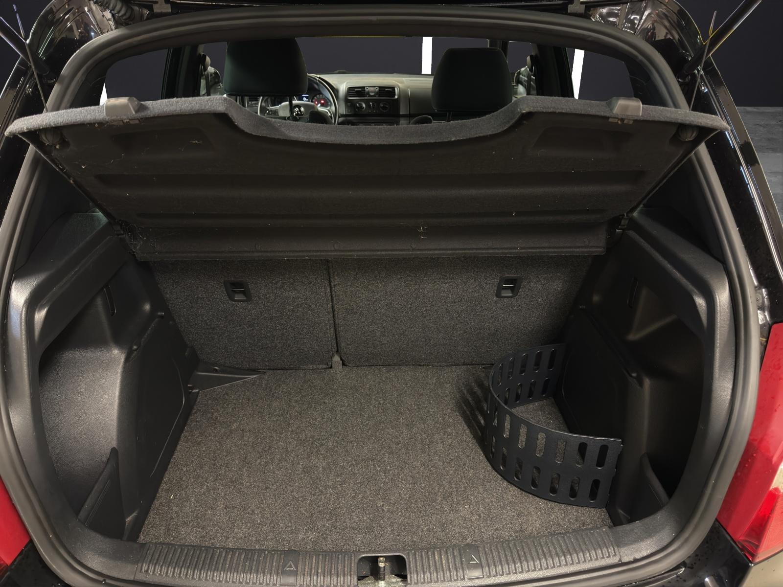 SKODA Fabia 1.2 TSI Monte Carlo-image-4