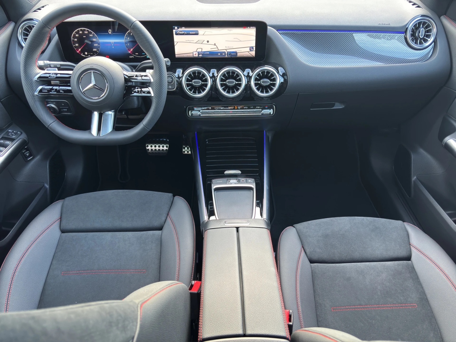 MERCEDES-BENZ GLA 220d 4Matic 8G-DCTSwiss Star-image-4