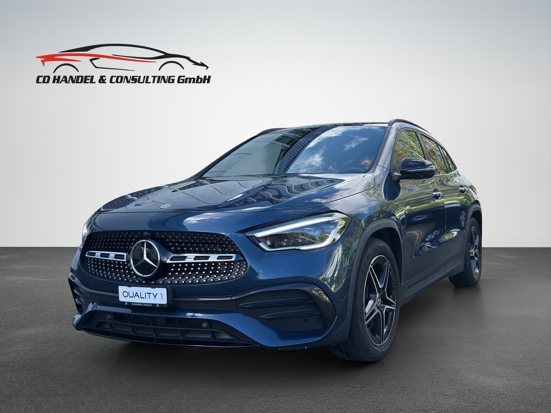 MERCEDES-BENZ GLA 250 4Matic AMG Line 8G-DCT-image-2