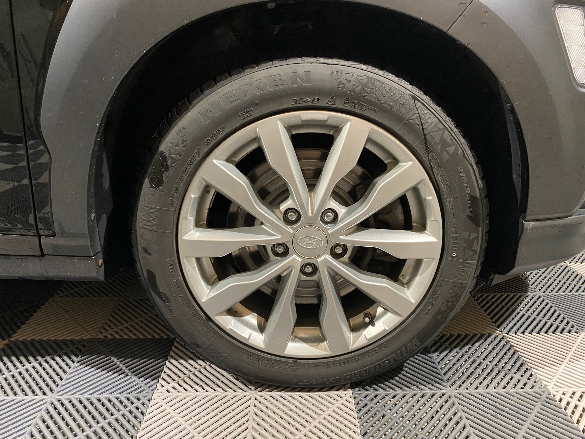 HYUNDAI Kona 1.6 T-GDi Launch Plus 4WD DCT-image-18