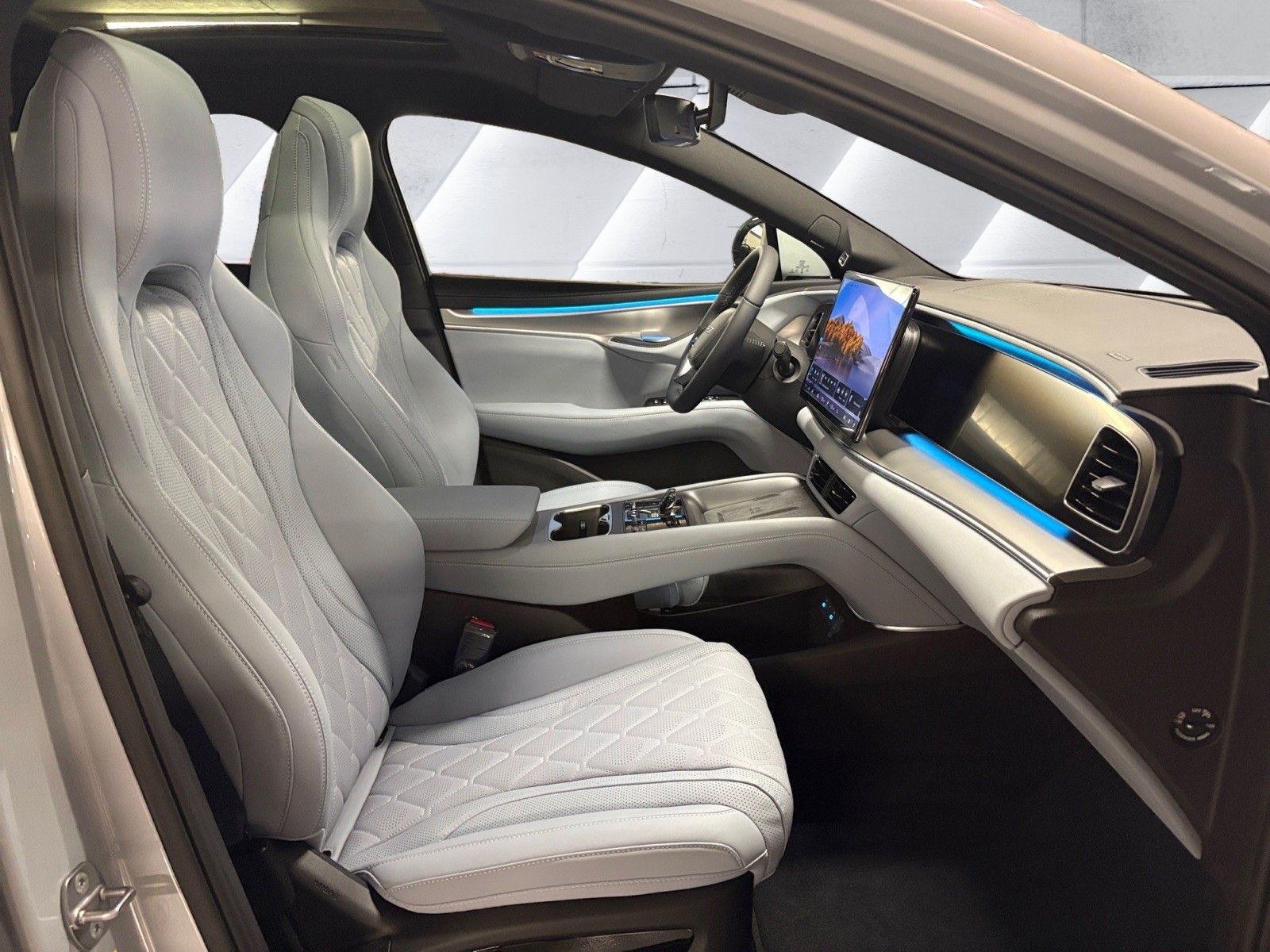 BYD Sealion 7 91,3 kWh Excellence AWD-image-13