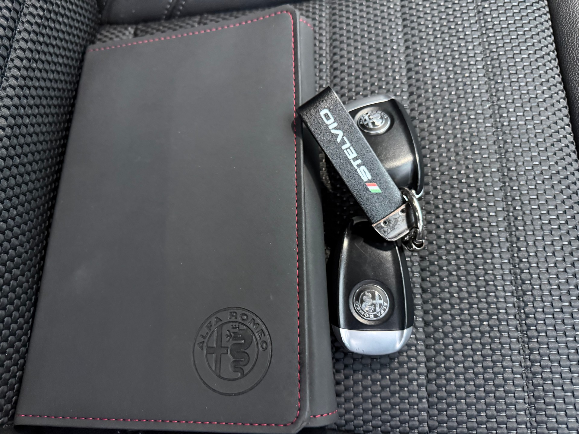 ALFA ROMEO Stelvio 2.0 Q4 Automatic-image-5
