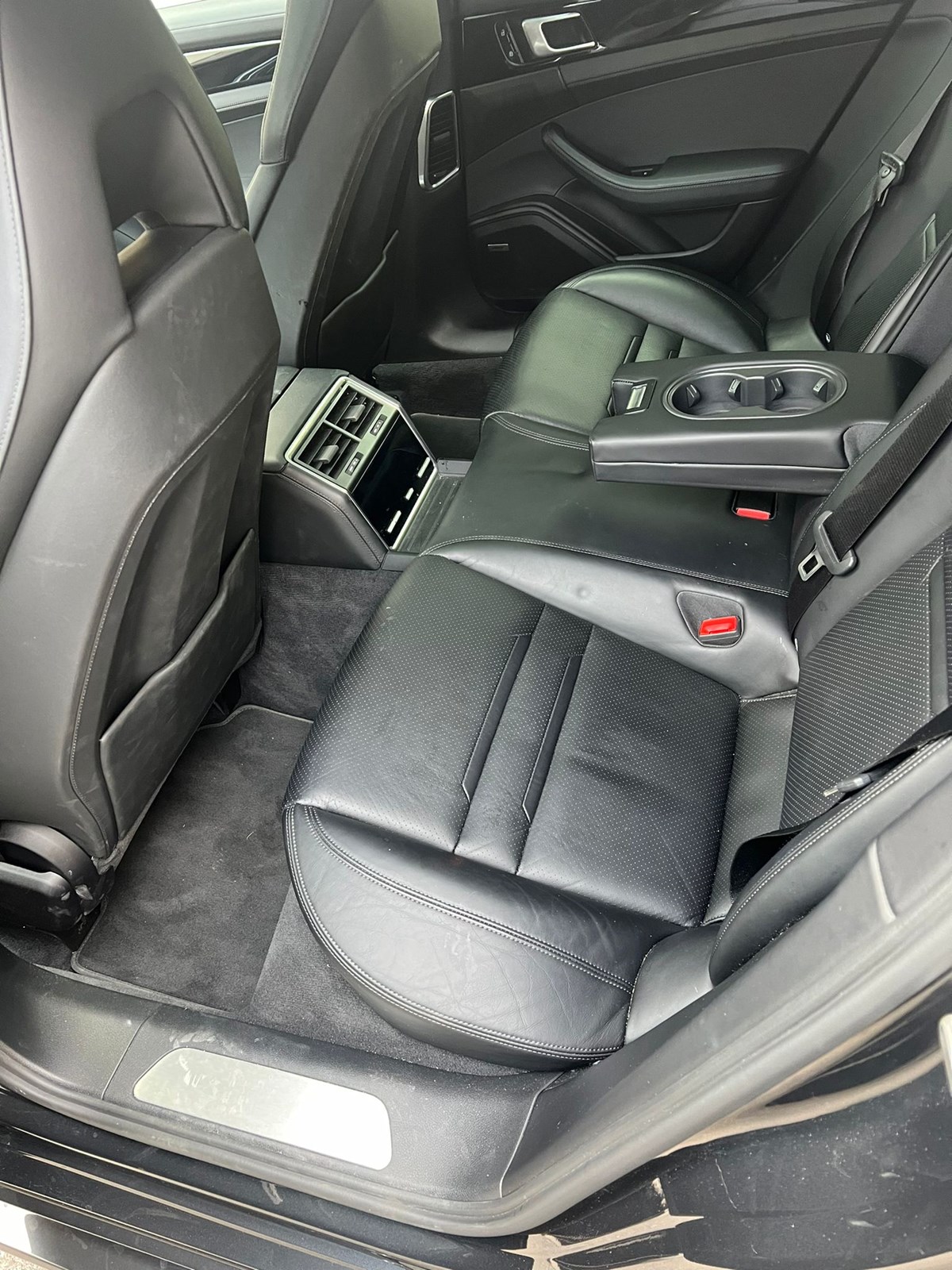 PORSCHE Panamera 4 Sport Turismo PDK-image-3