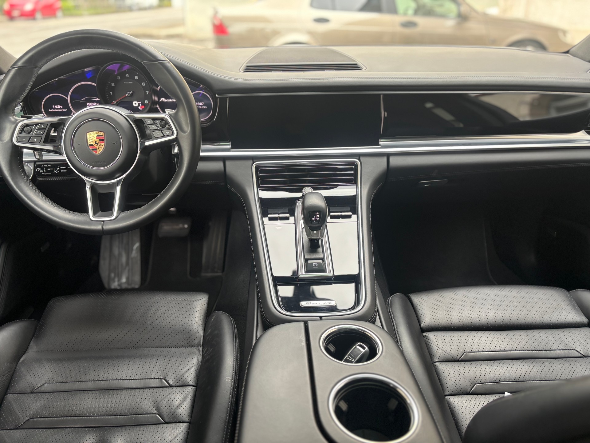 PORSCHE Panamera 4 Sport Turismo PDK-image-11