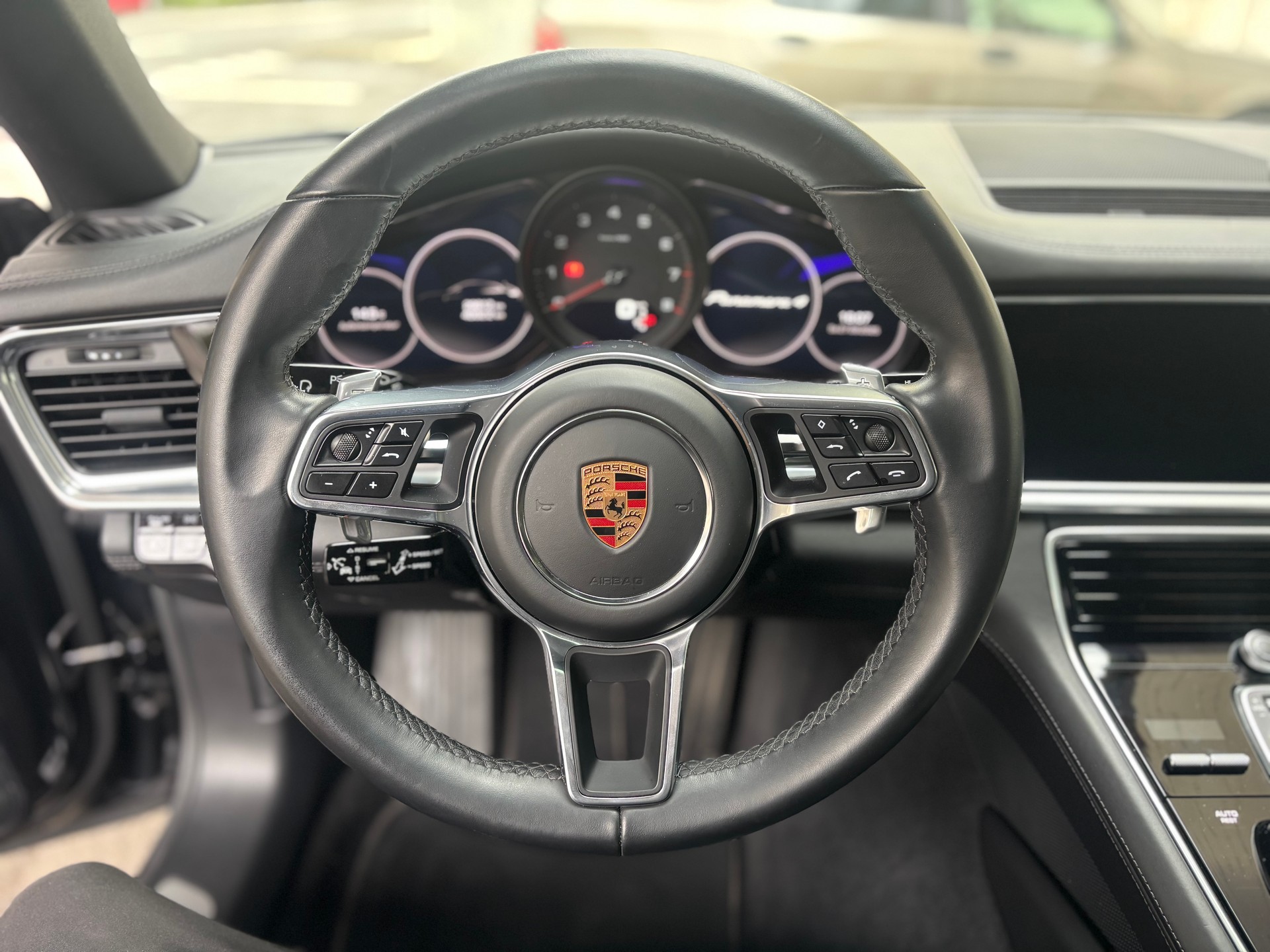 PORSCHE Panamera 4 Sport Turismo PDK-image-12