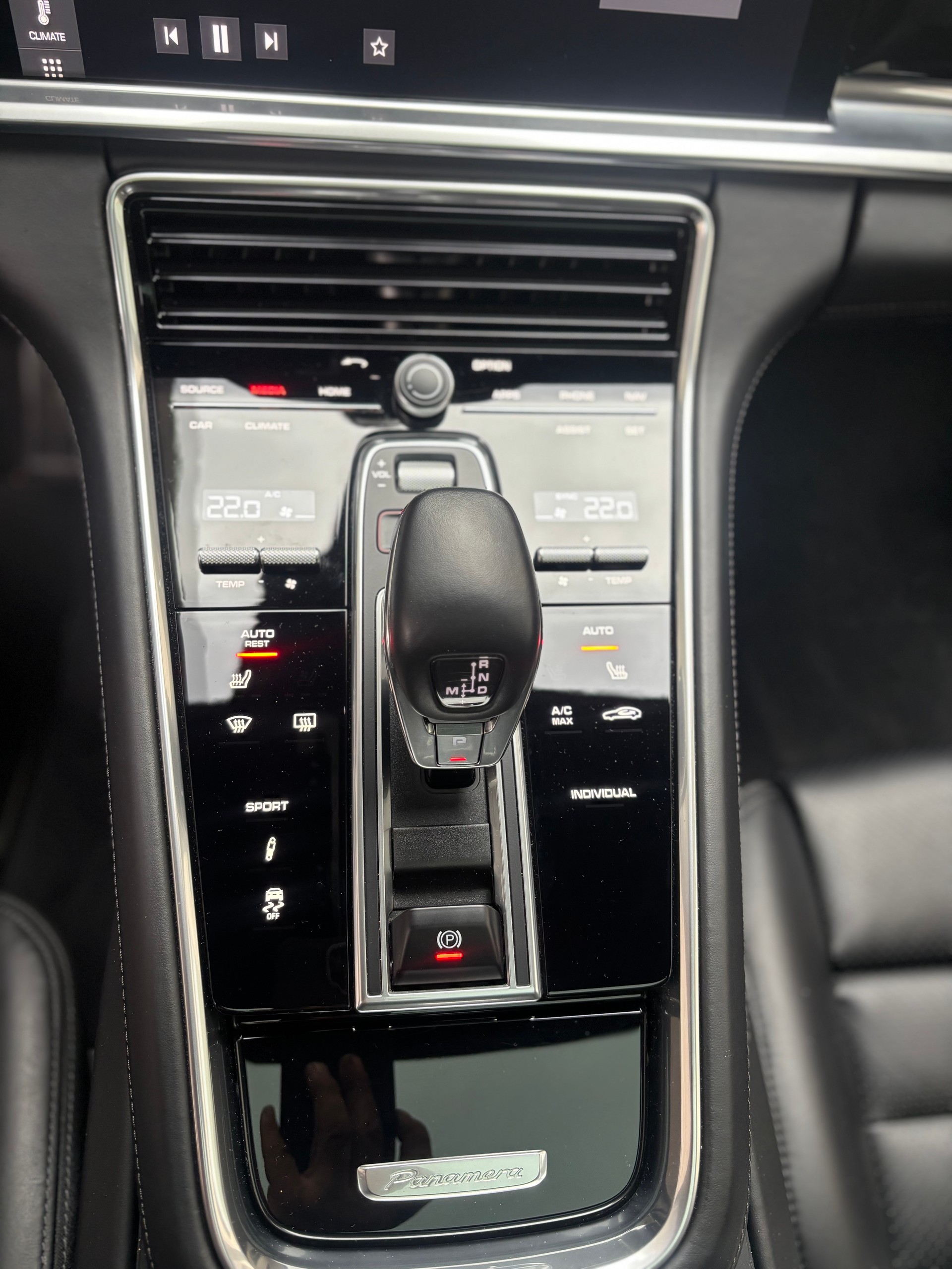 PORSCHE Panamera 4 Sport Turismo PDK-image-14