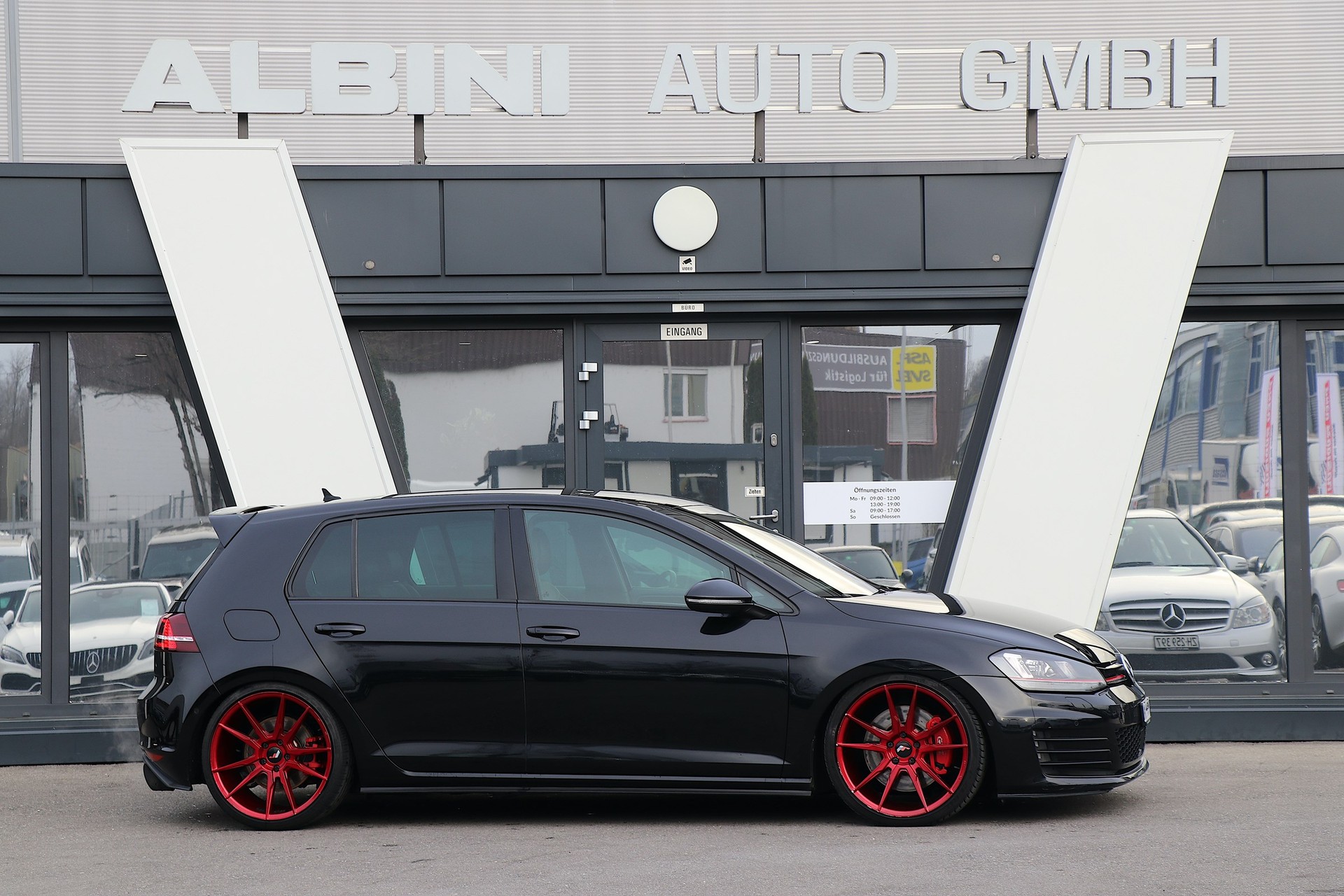 VW Golf 2.0 TSI GTI Performance DSG-image-1