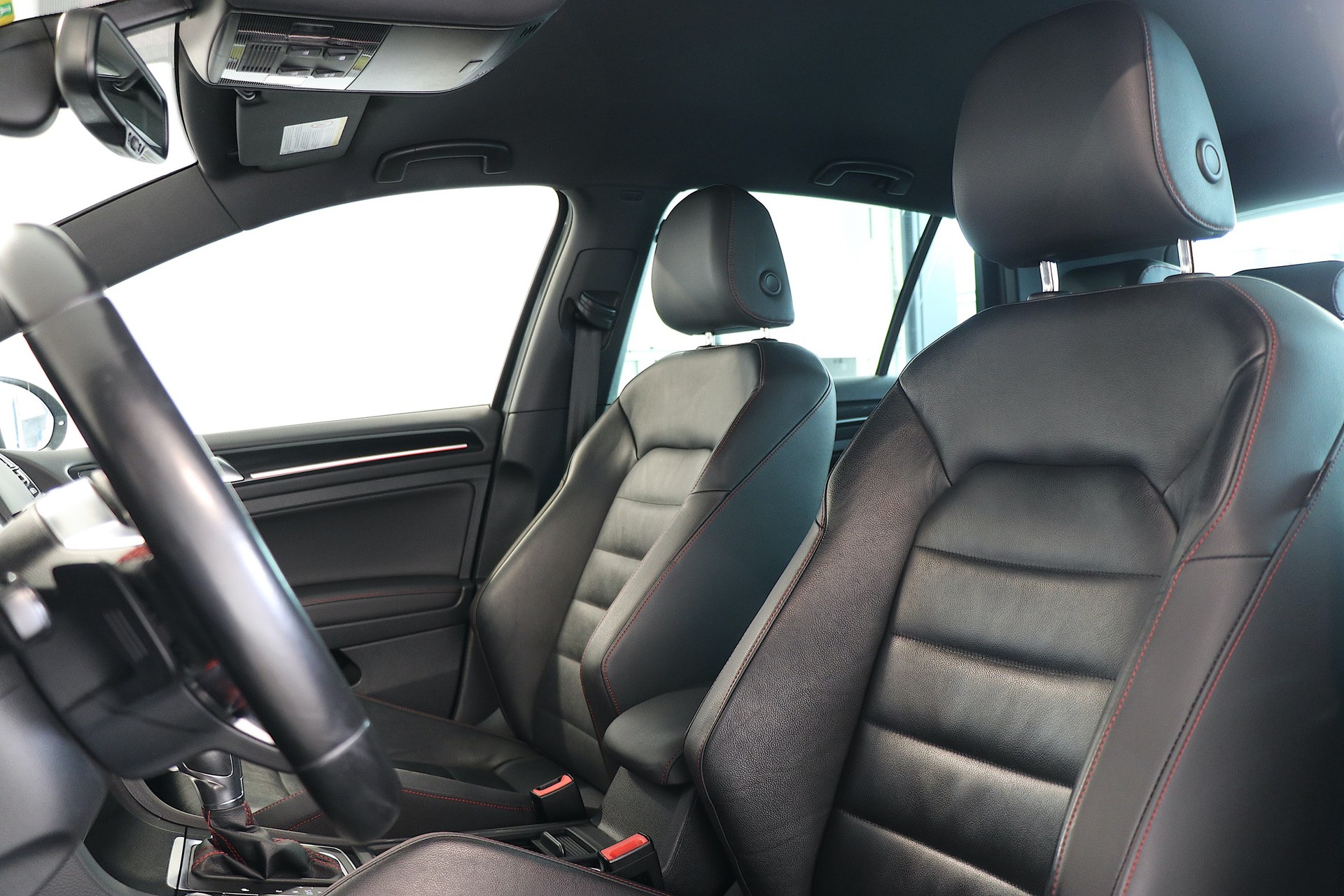 VW Golf 2.0 TSI GTI Performance DSG-image-6