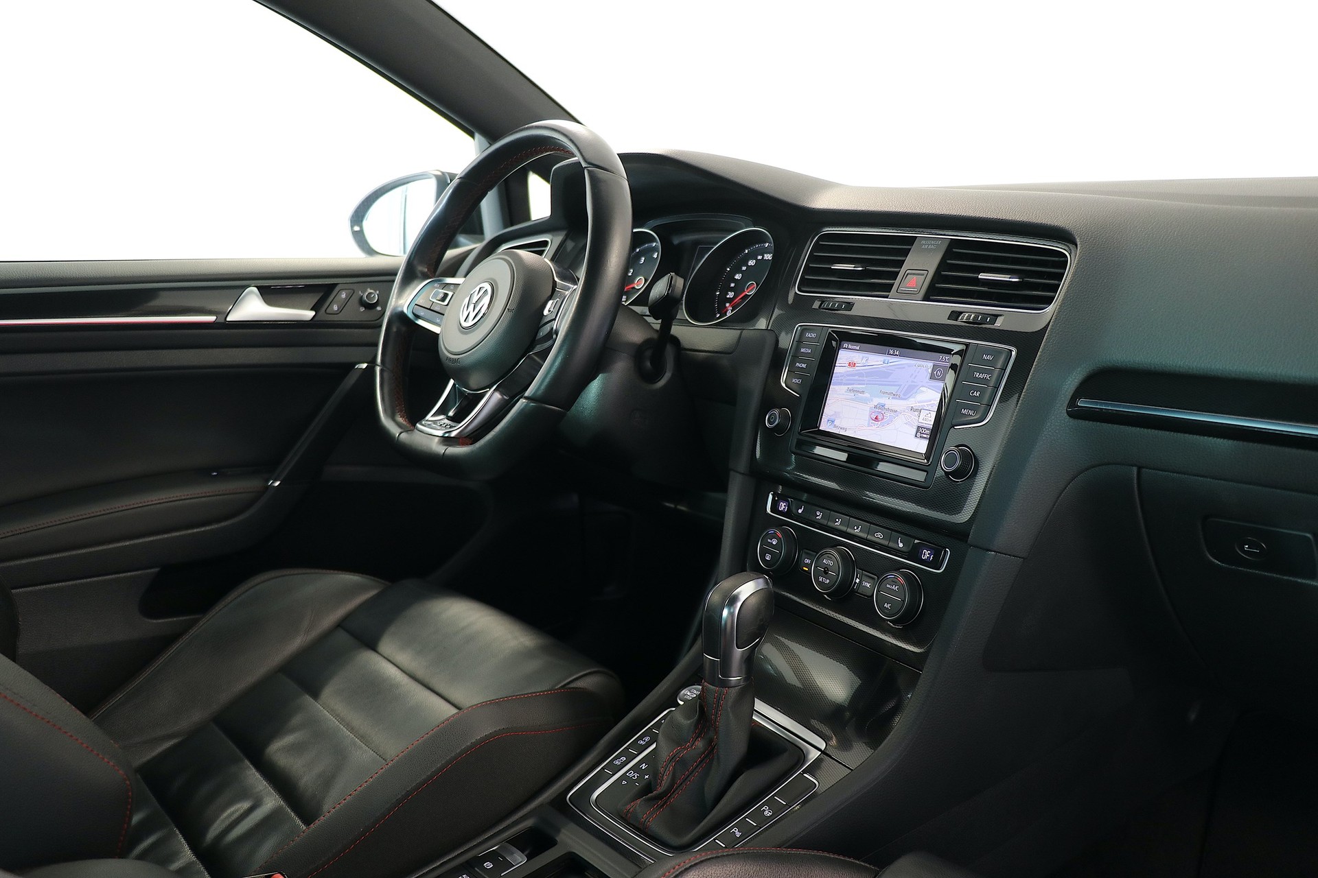 VW Golf 2.0 TSI GTI Performance DSG-image-11