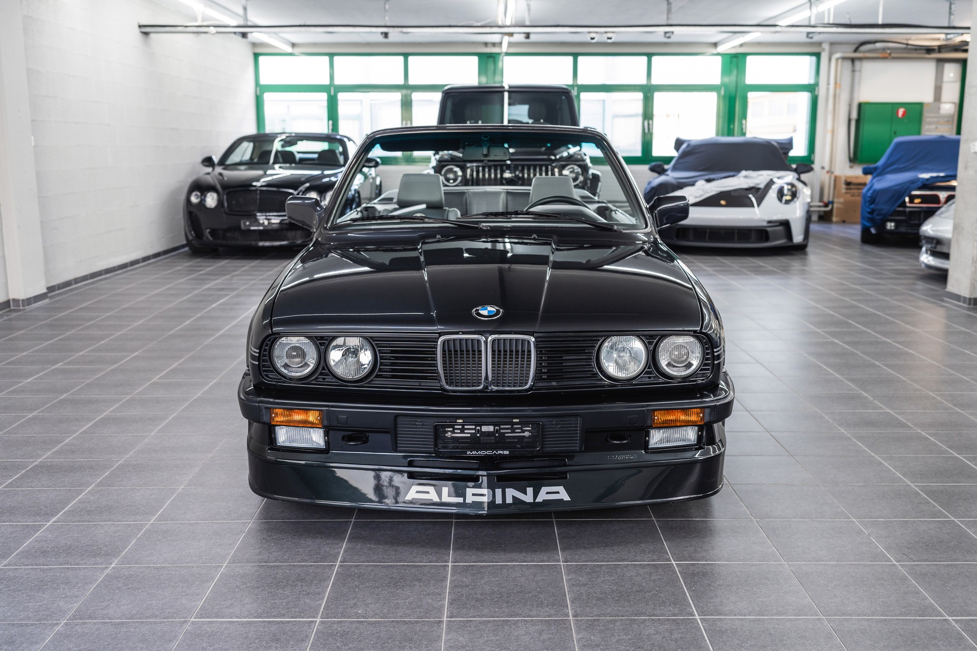 BMW-ALPINA E30 B3 2.7 Cabriolet-showroom-element-1