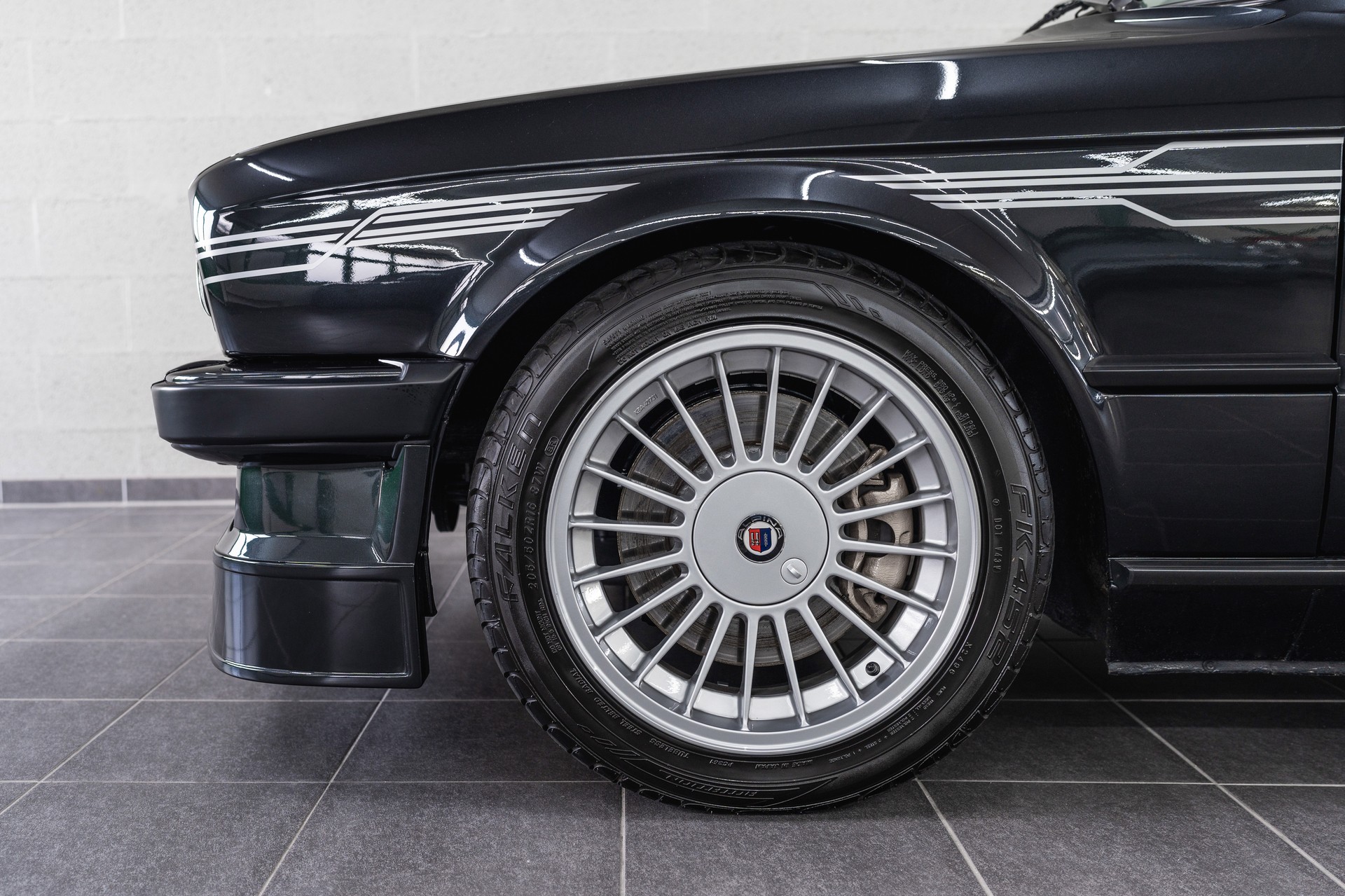 BMW-ALPINA E30 B3 2.7 Cabriolet-image-10