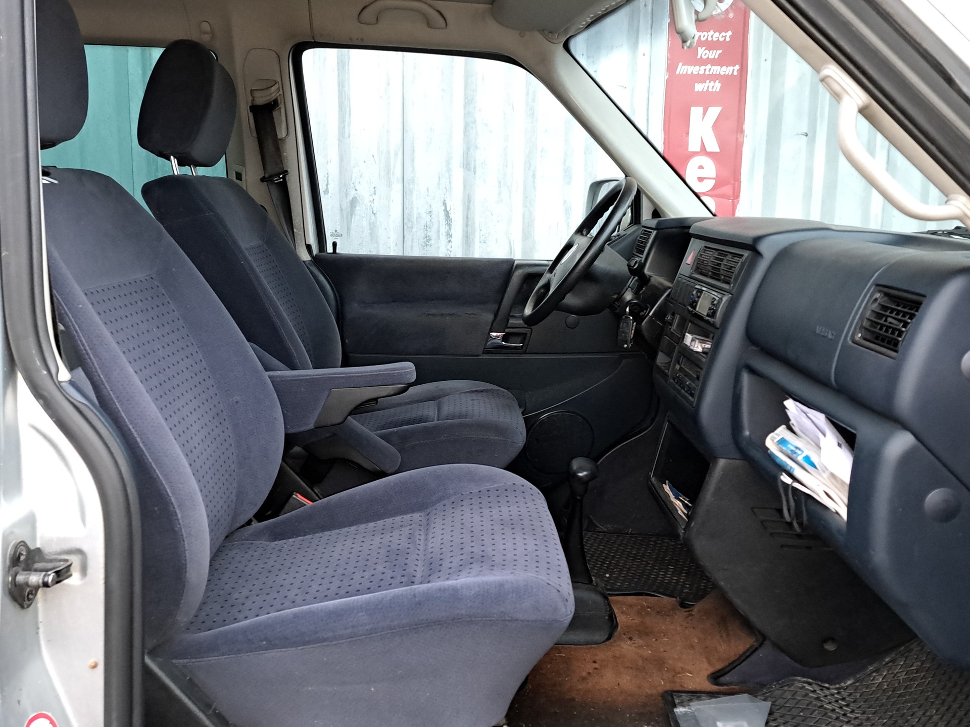VW T4 Caravelle 2.8 VR6 A ABS-image-5