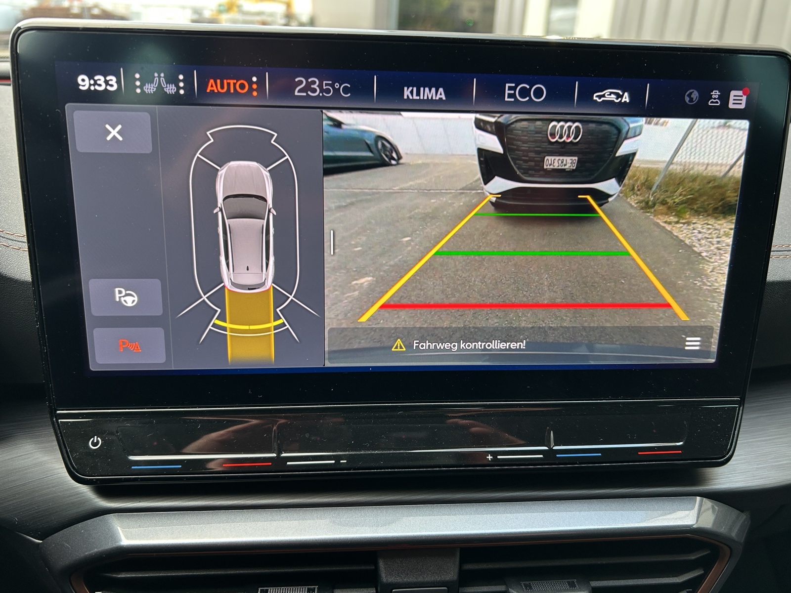 CUPRA Formentor 1.4 e-HYBRID pHEV VZ DSG - Anhängekupplung - Rückfahrkamera-image-14