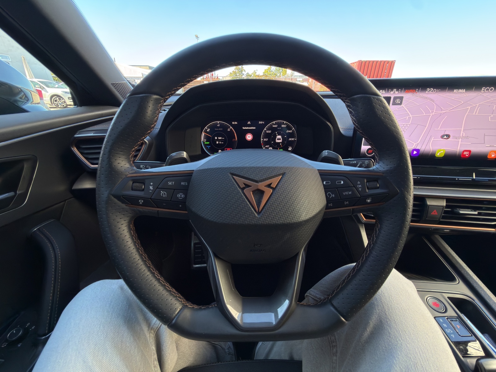CUPRA Formentor 1.4 e-HYBRID pHEV VZ DSG - Anhängekupplung - Rückfahrkamera-image-7
