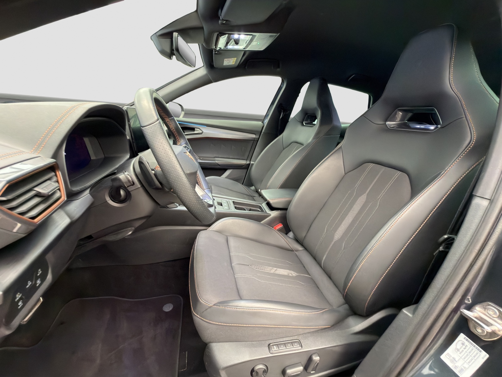 CUPRA Formentor 1.4 e-HYBRID pHEV VZ DSG - Anhängekupplung - Rückfahrkamera-image-5