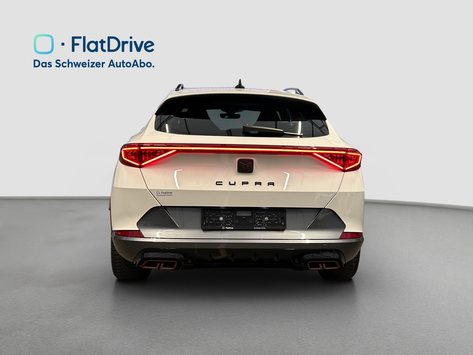 CUPRA Formentor 1.4 e-HYBRID pHEV VZ DSG - Anhängekupplung - Rückfahrkamera-image-3