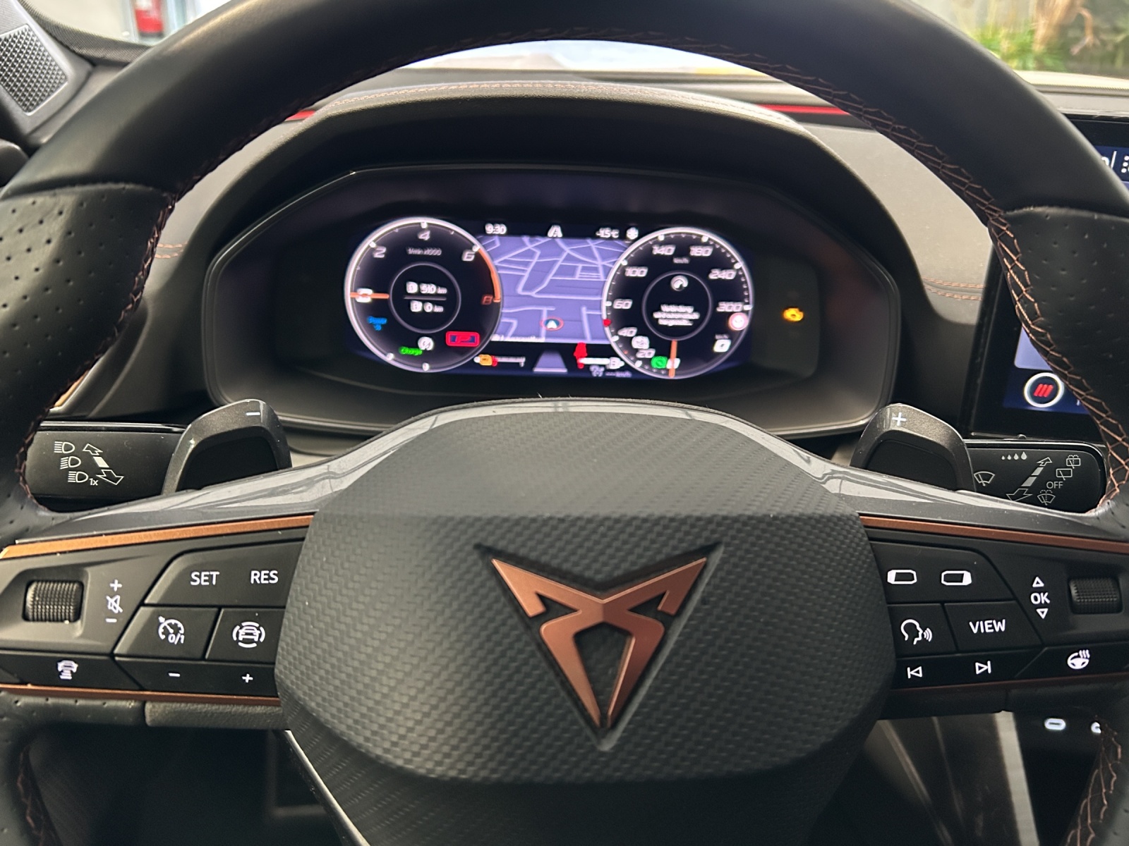 CUPRA Formentor 1.4 e-HYBRID pHEV VZ DSG - Anhängekupplung - Rückfahrkamera-image-9