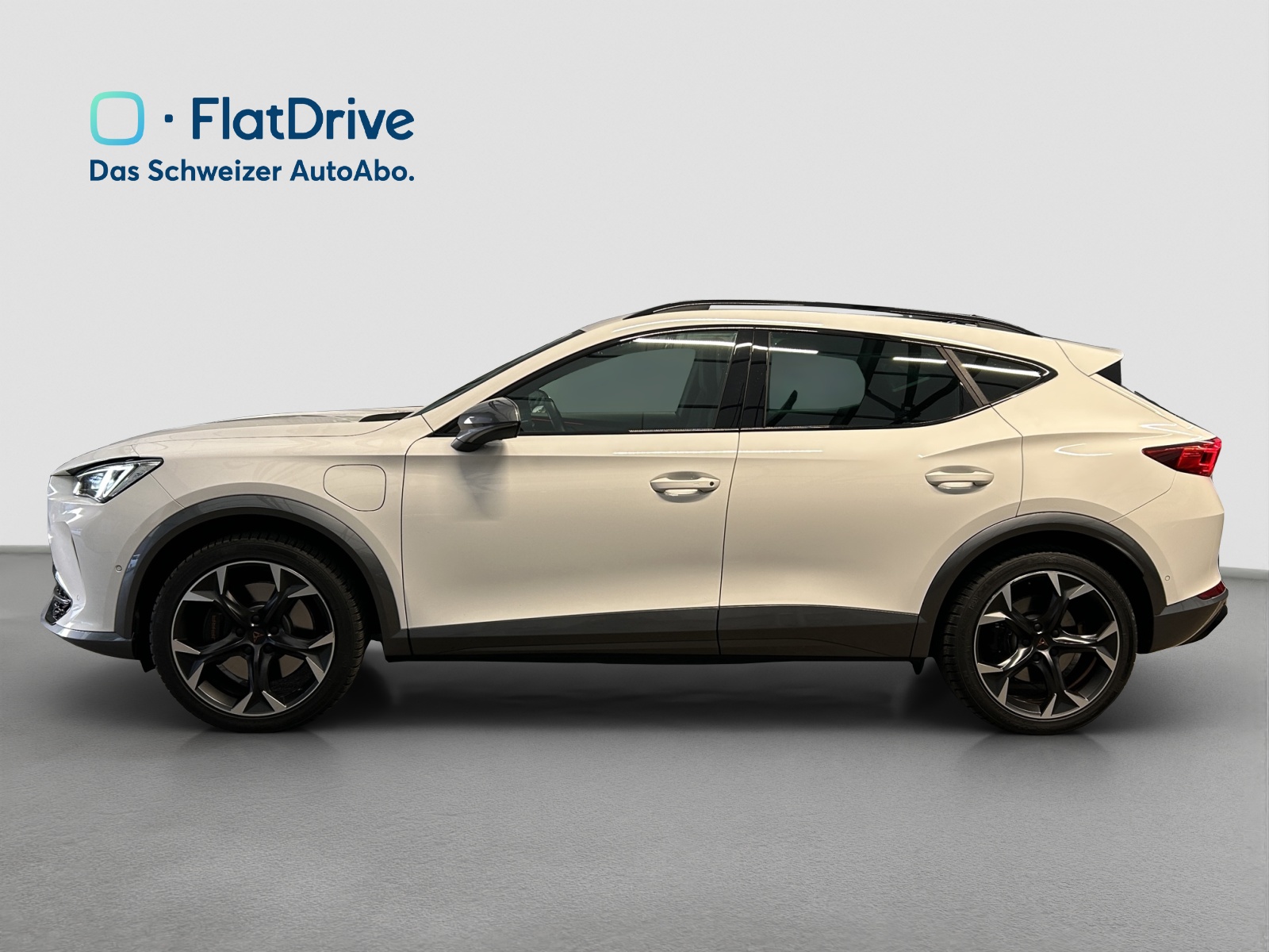 CUPRA Formentor 1.4 e-HYBRID pHEV VZ DSG - Anhängekupplung - Rückfahrkamera-image-1