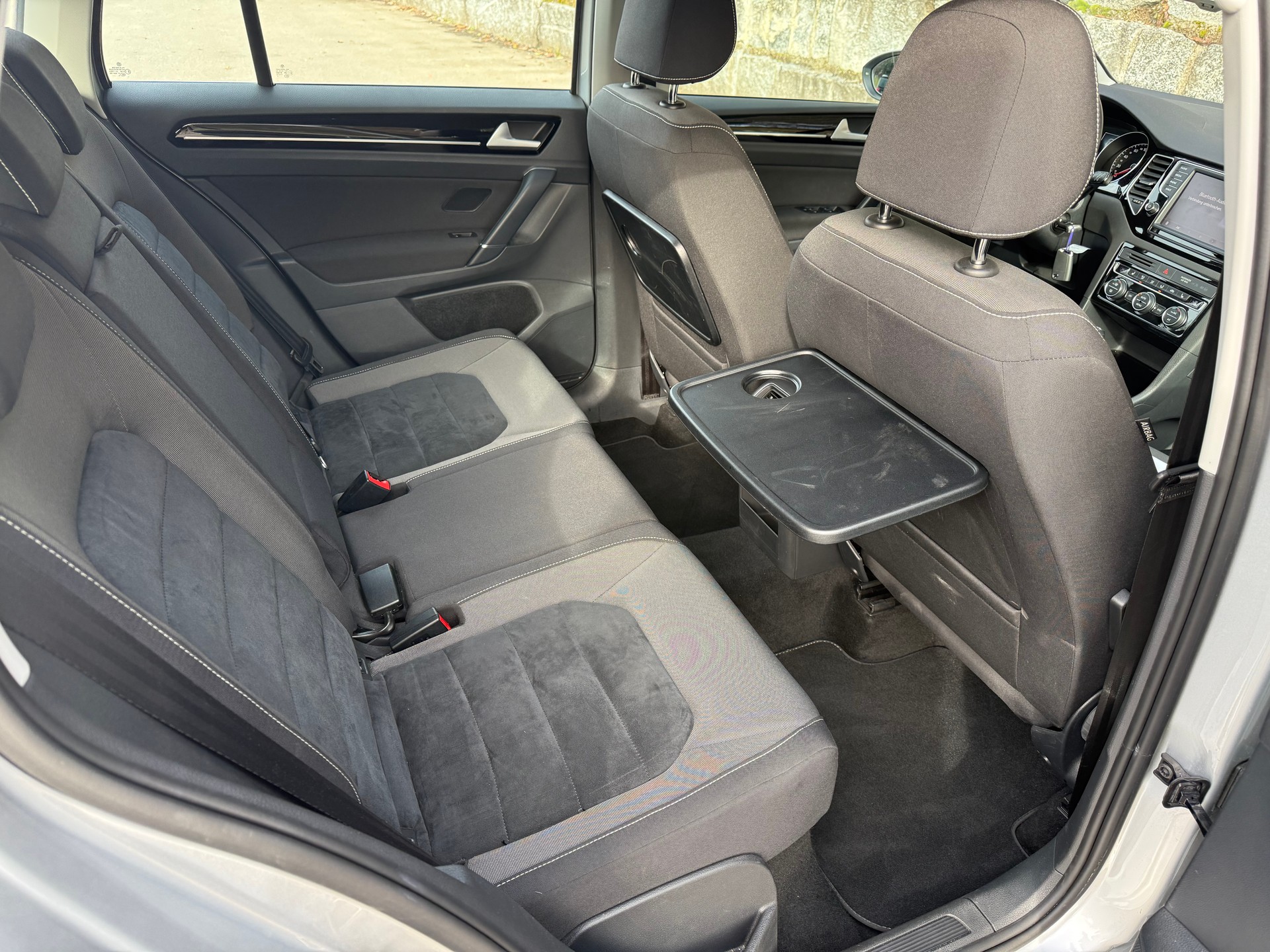 VW Golf Sportsvan 1.4 TSI Highline DSG-image-6
