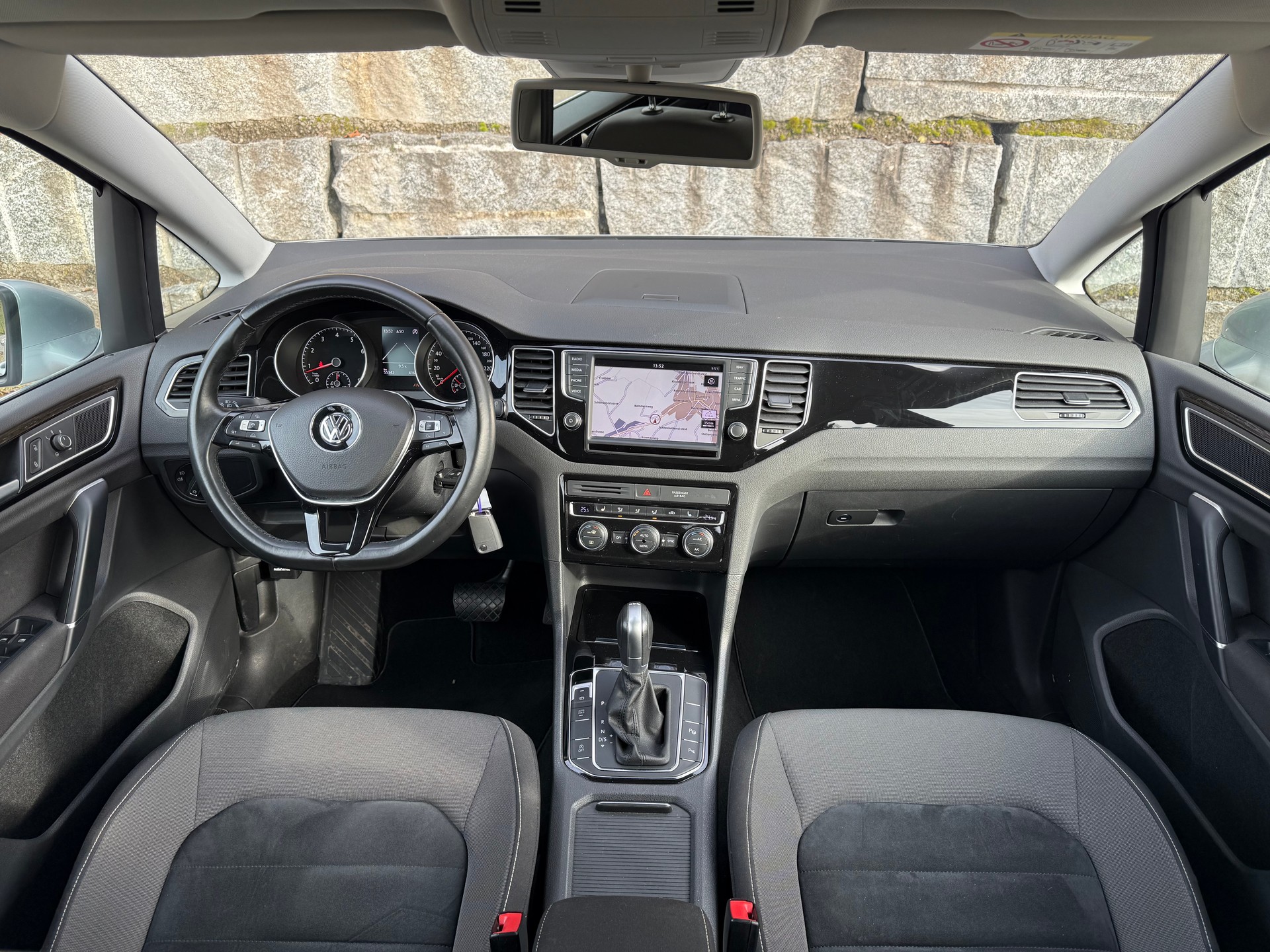 VW Golf Sportsvan 1.4 TSI Highline DSG-image-4