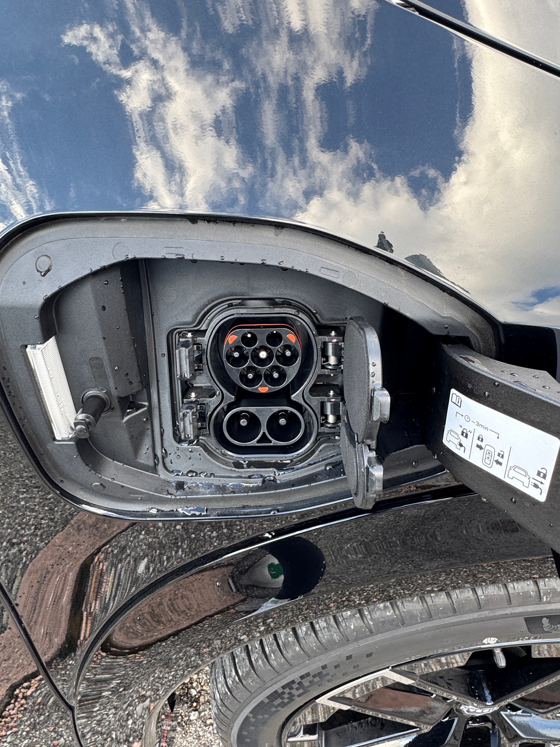 NISSAN Ariya 87 kWh e-4orce Nismo Allrad-image-6