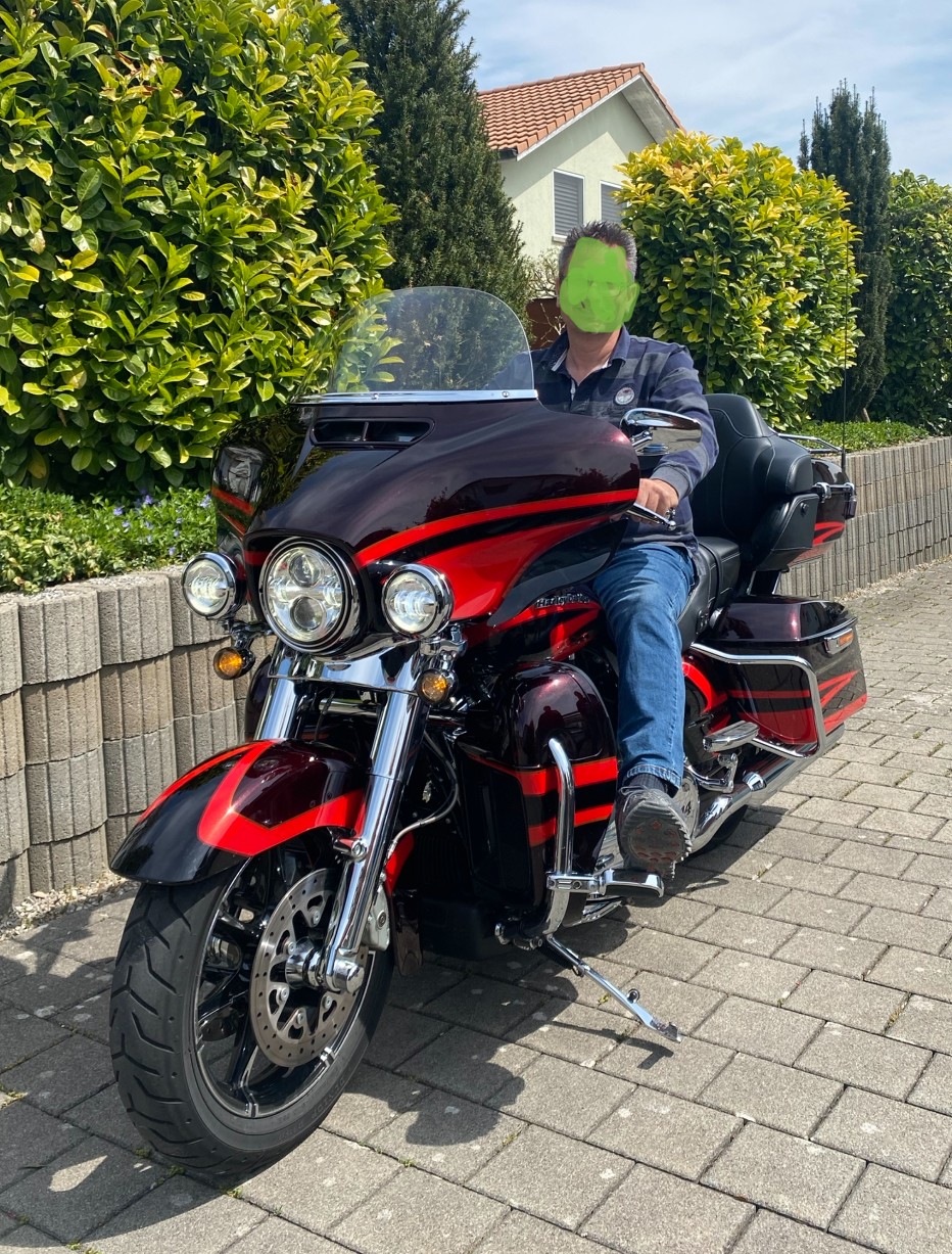 HARLEY-DAVIDSON FLHTKSE Electra Glide Ultra Limited 114 CVO