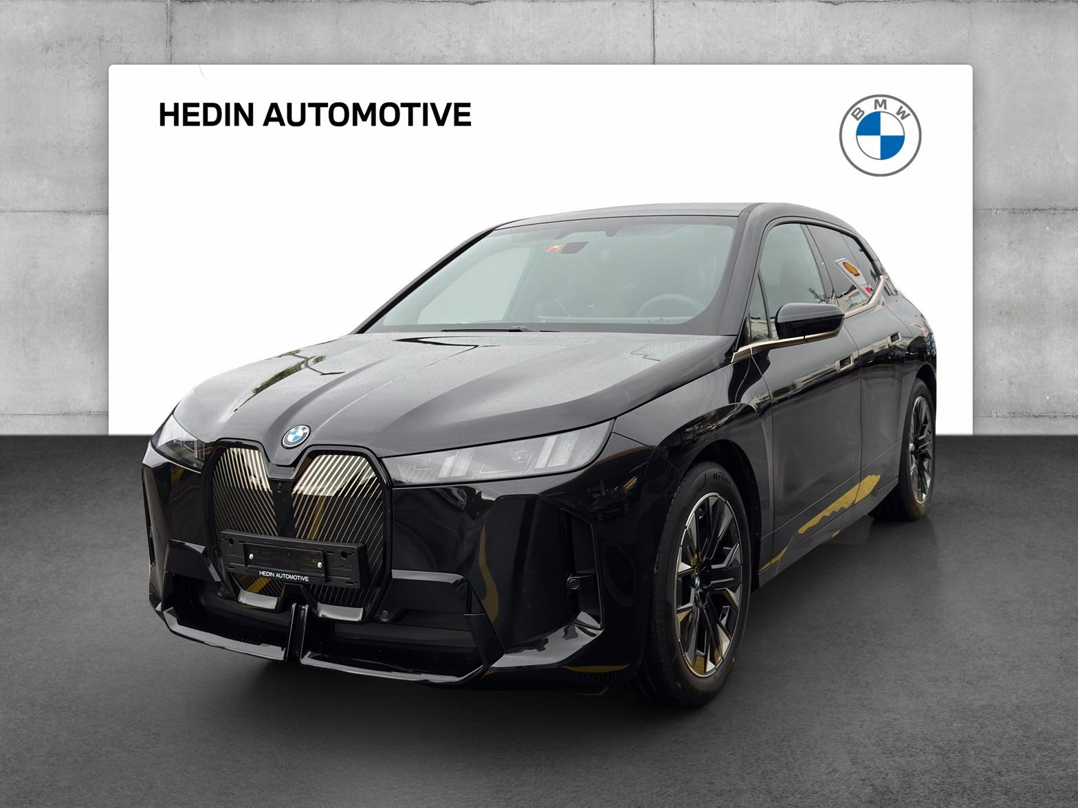 BMW iX xDrive45-image-0