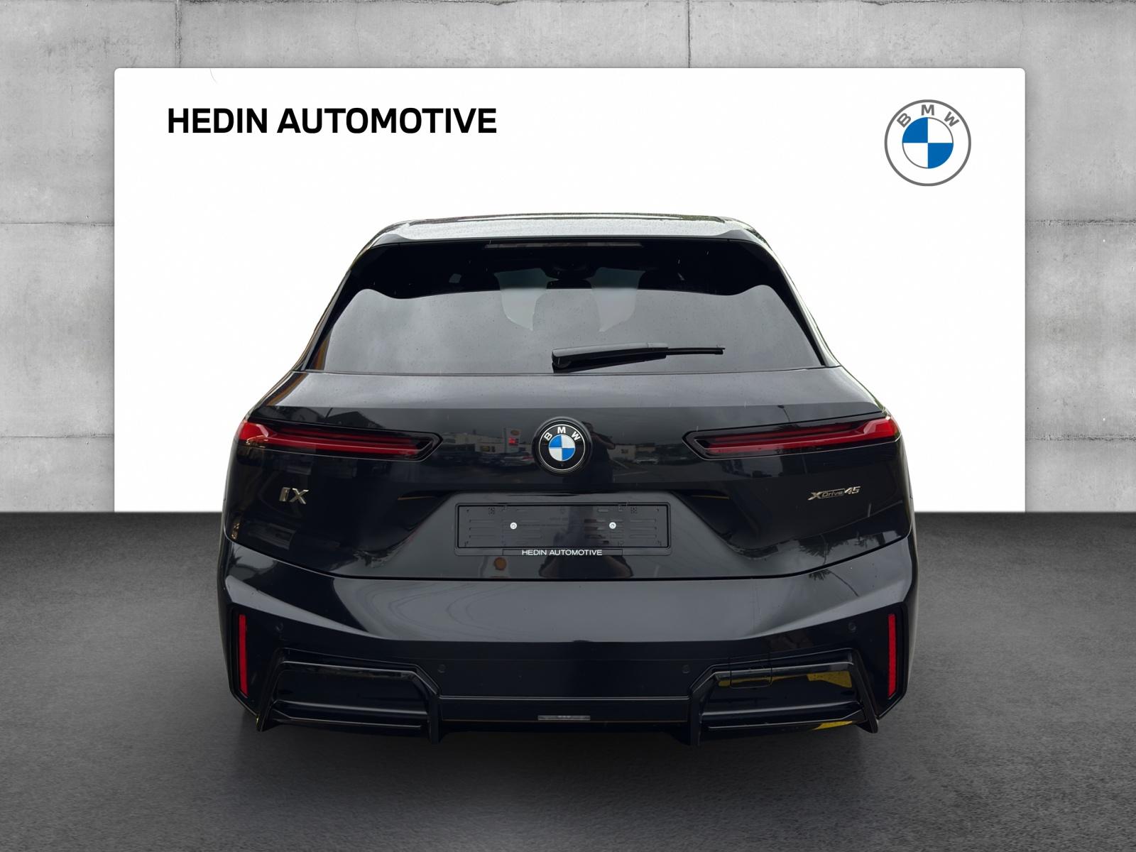 BMW iX xDrive45-image-8