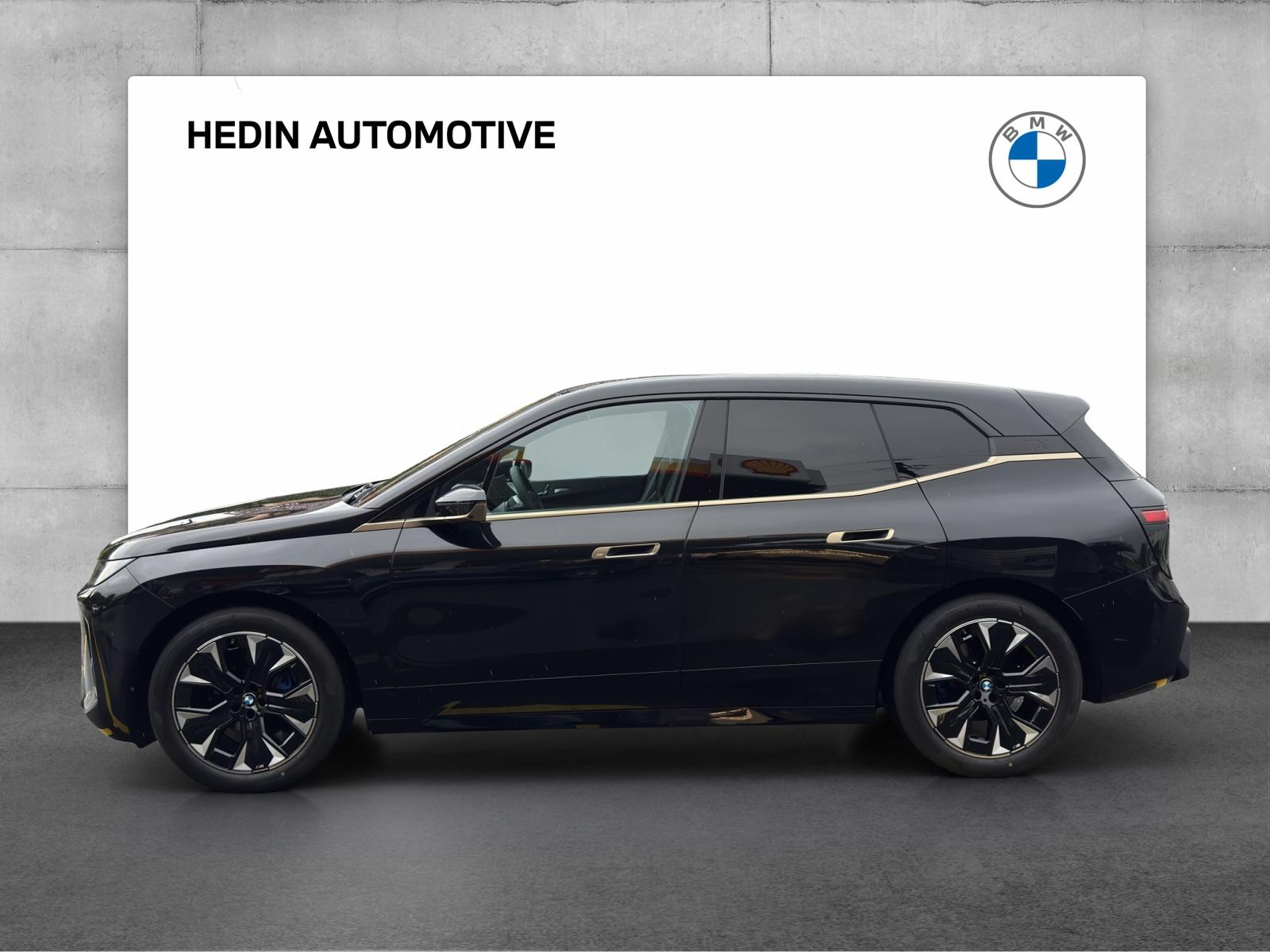 BMW iX xDrive45-image-3