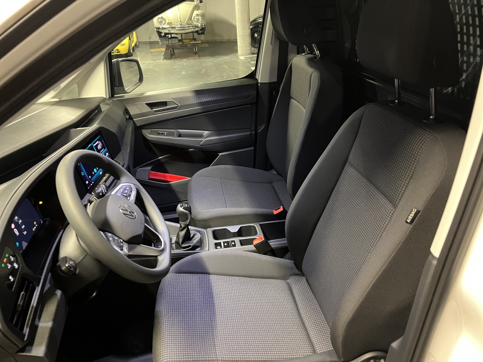 VW Caddy Cargo 1.5 TSI Entry-image-6