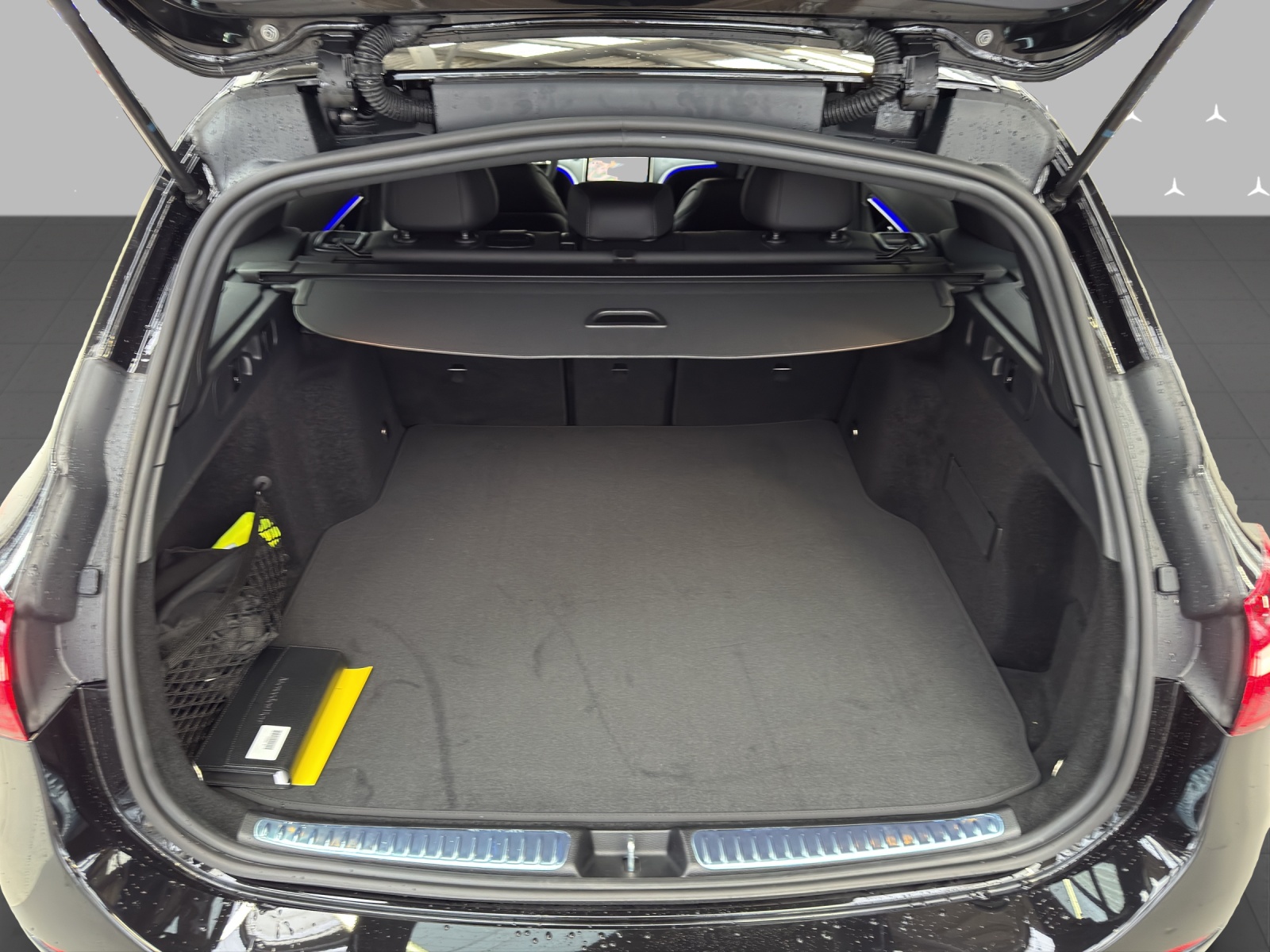 MERCEDES-BENZ C 220 d T 4 Matic Swiss Star-image-7