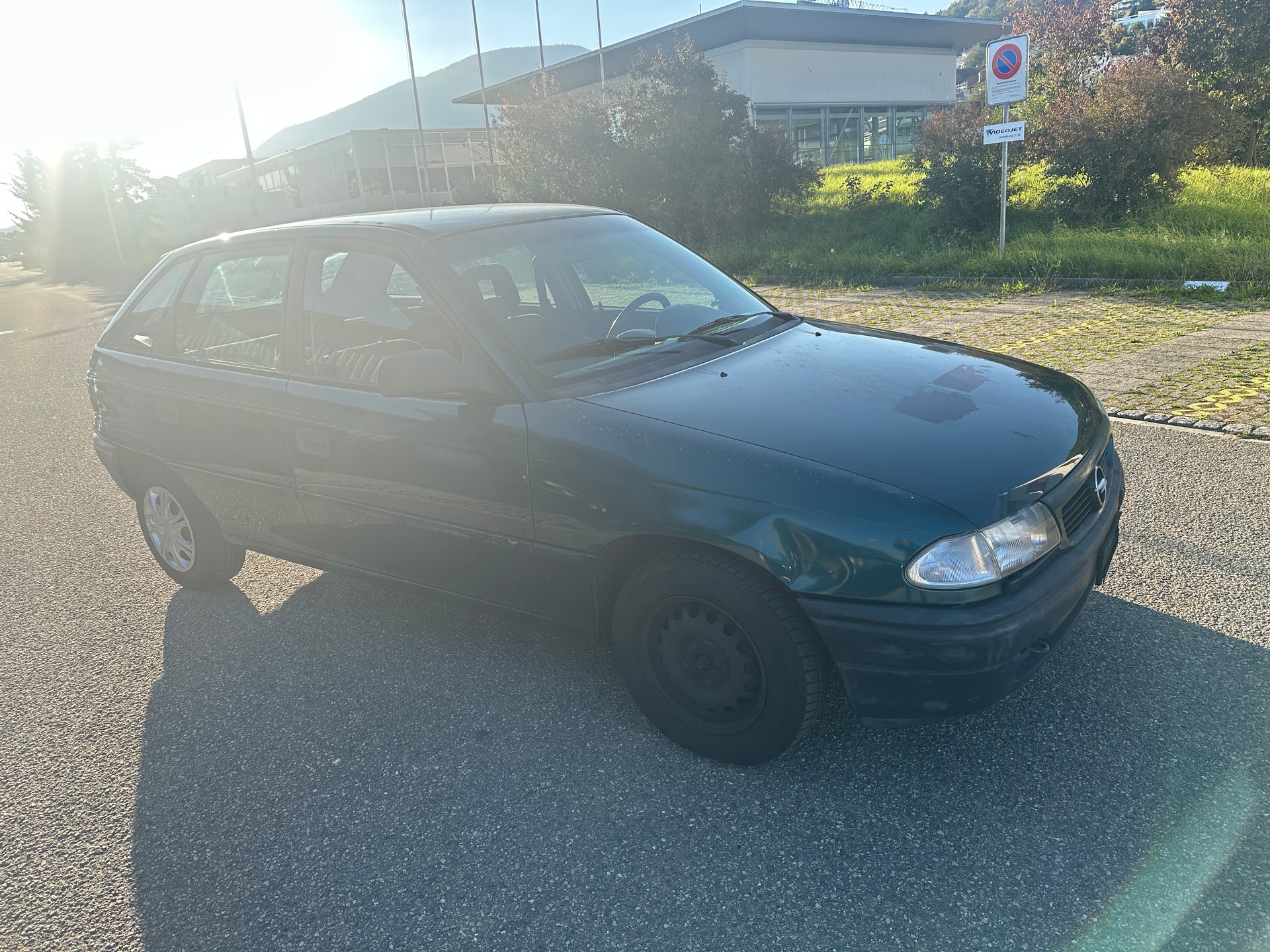 OPEL Astra 1.6i A-image-1