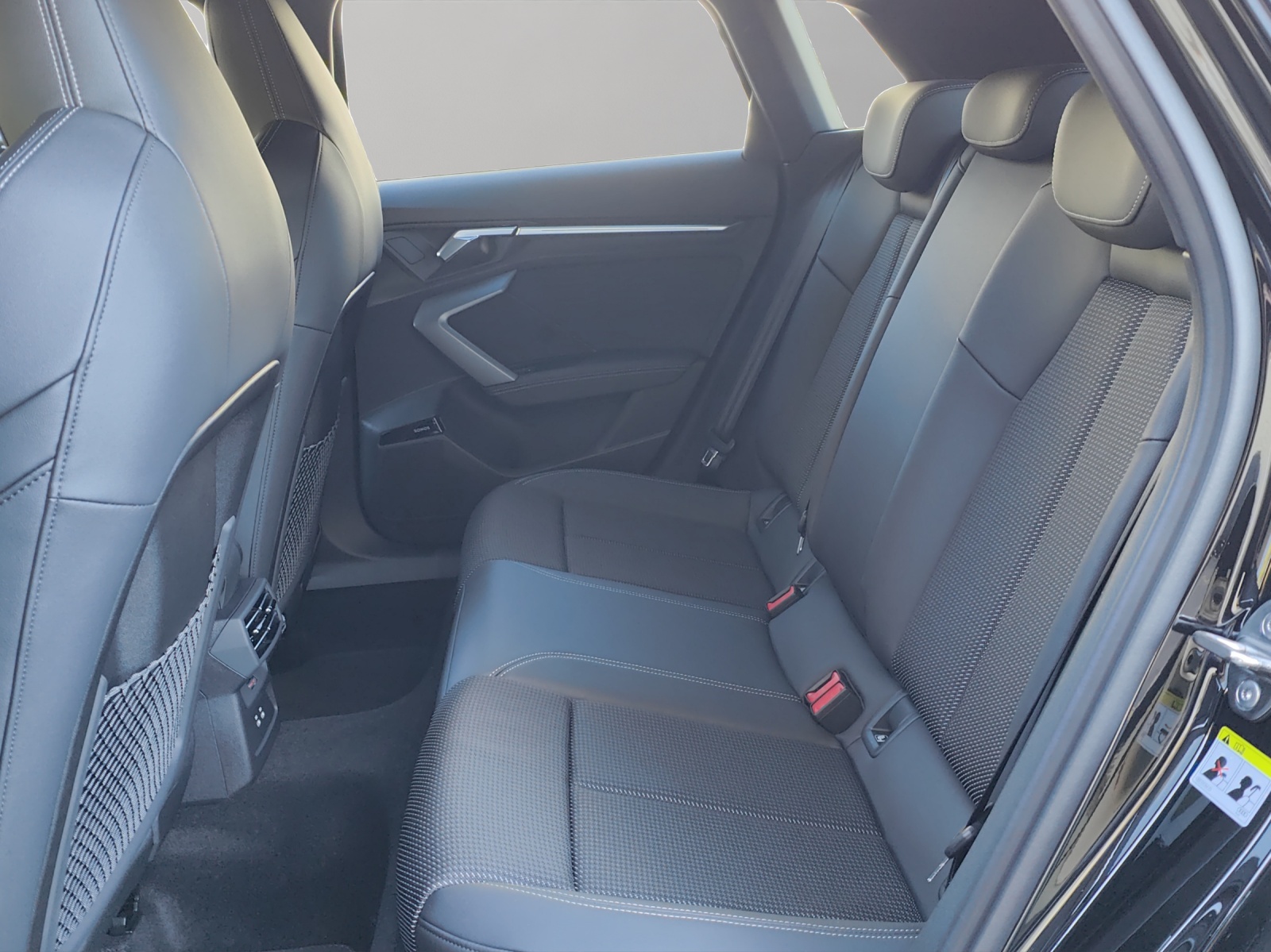 AUDI A3 allstreet TFSI 150 kW quattro S tronic-image-10