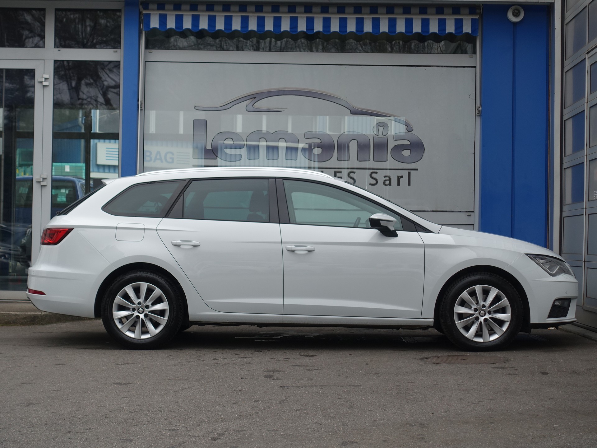 SEAT Leon ST 2.0 TDI Style DSG-image-7