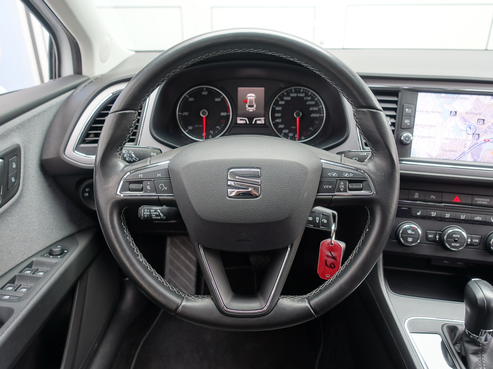 SEAT Leon ST 2.0 TDI Style DSG-image-11