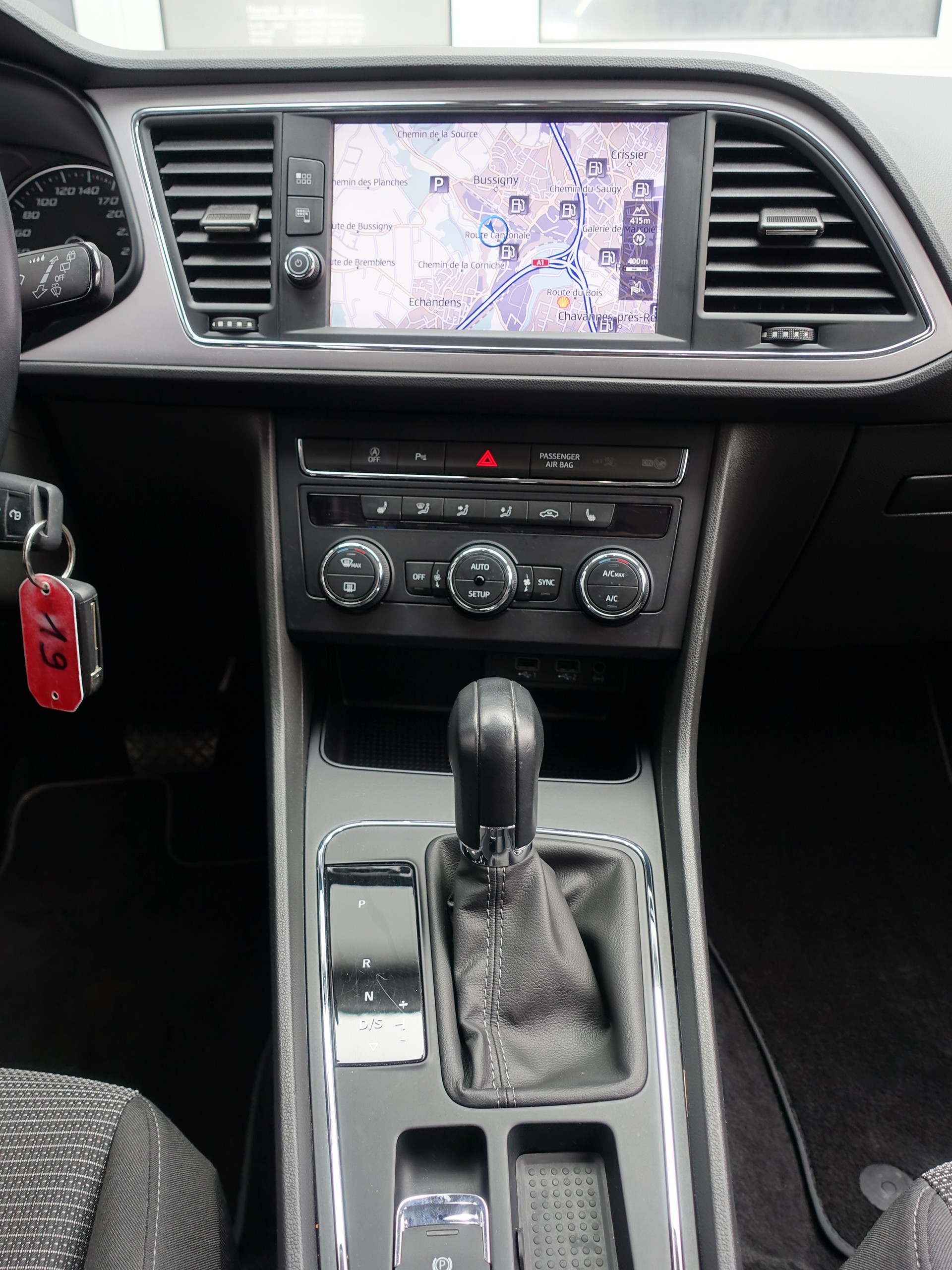 SEAT Leon ST 2.0 TDI Style DSG-image-12