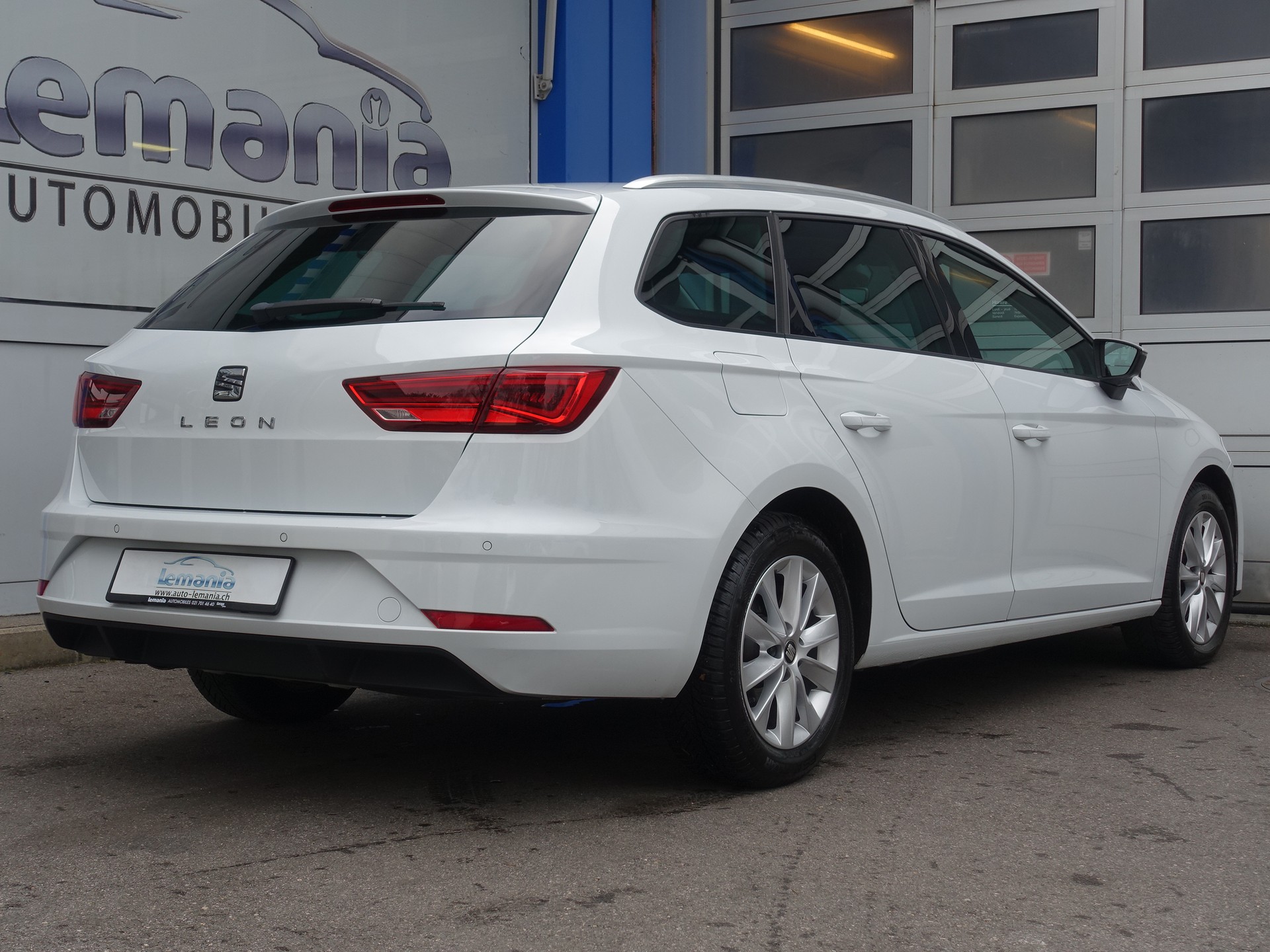 SEAT Leon ST 2.0 TDI Style DSG-image-4