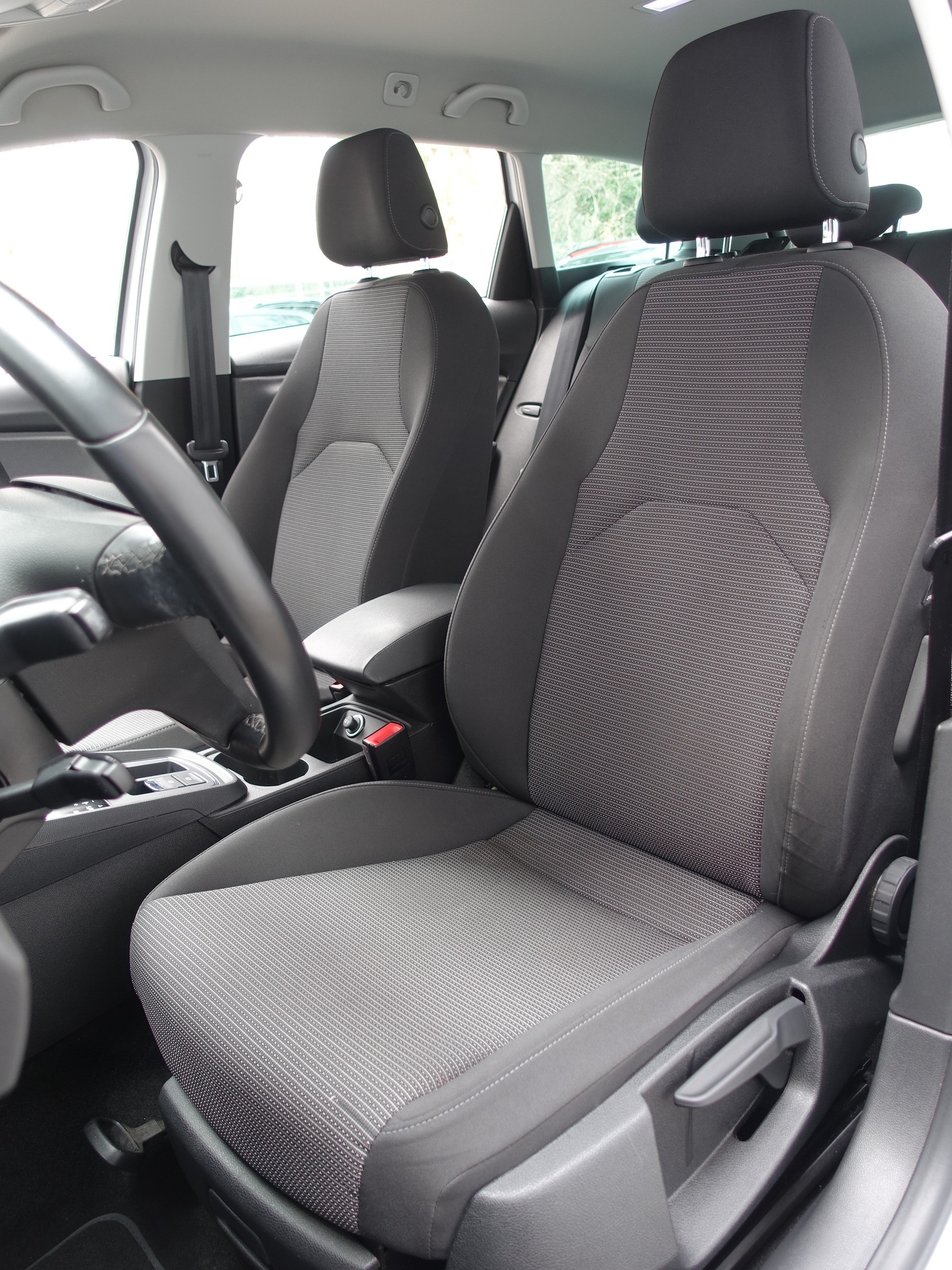 SEAT Leon ST 2.0 TDI Style DSG-image-9