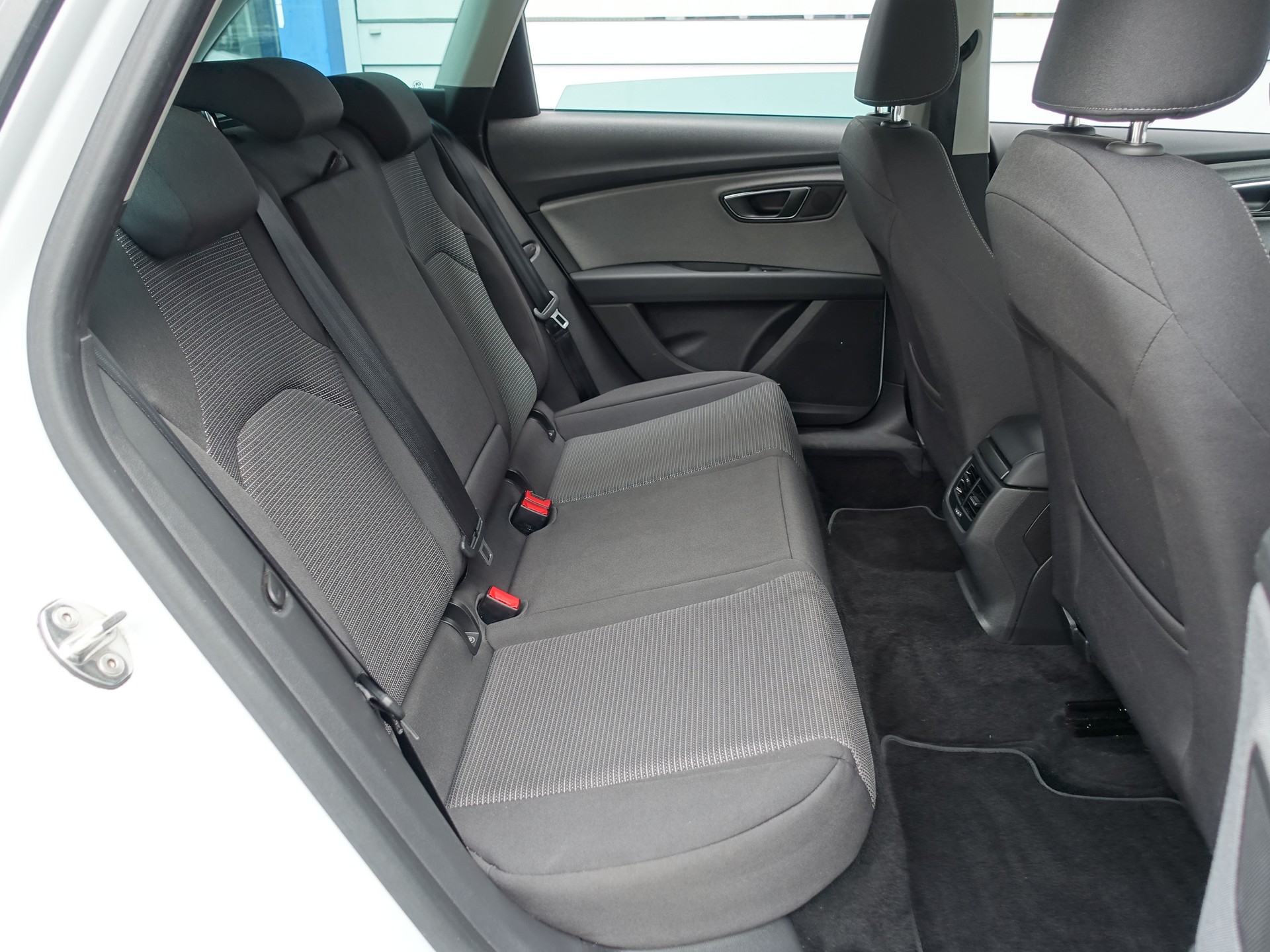 SEAT Leon ST 2.0 TDI Style DSG-image-14