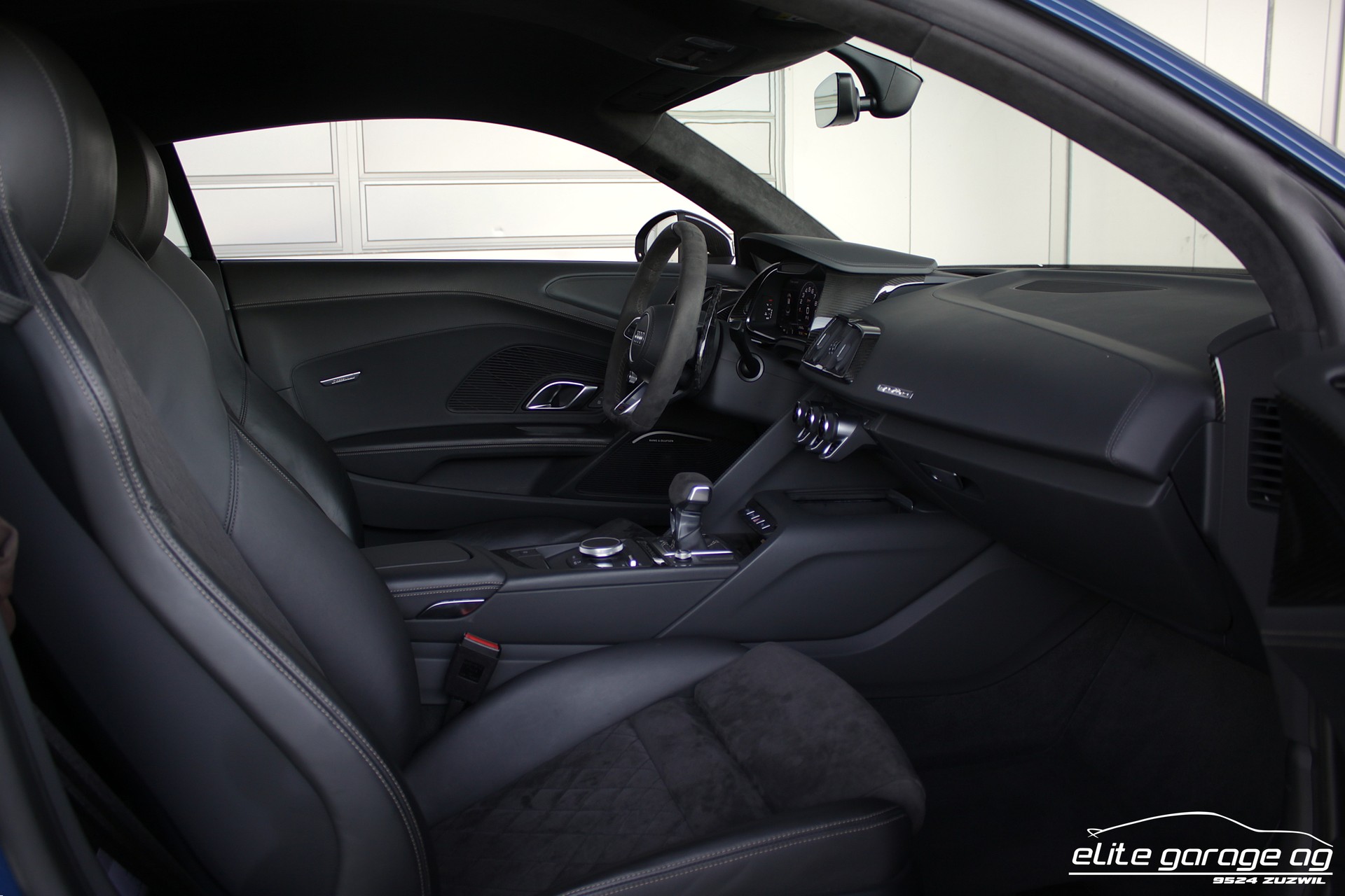 AUDI R8 Coupé performance S-Tronic DECENNIUM 142/222-image-15