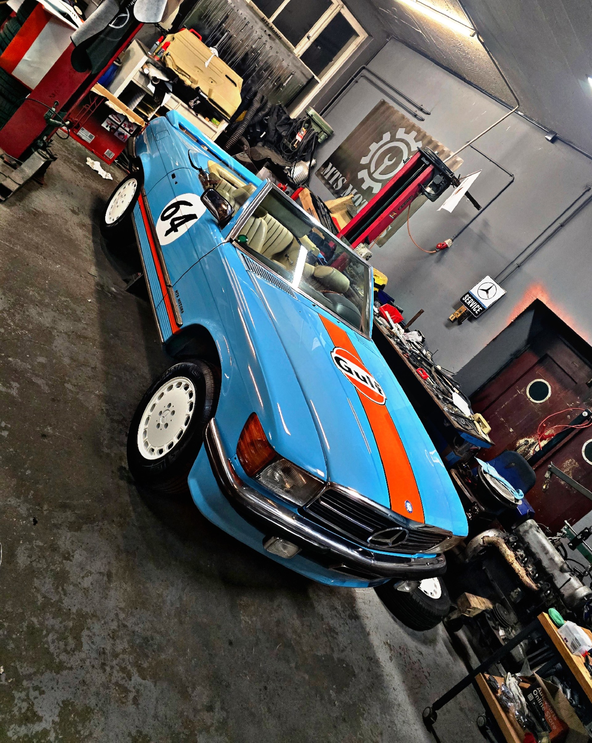 MERCEDES-BENZ SL 500-showroom-element-1