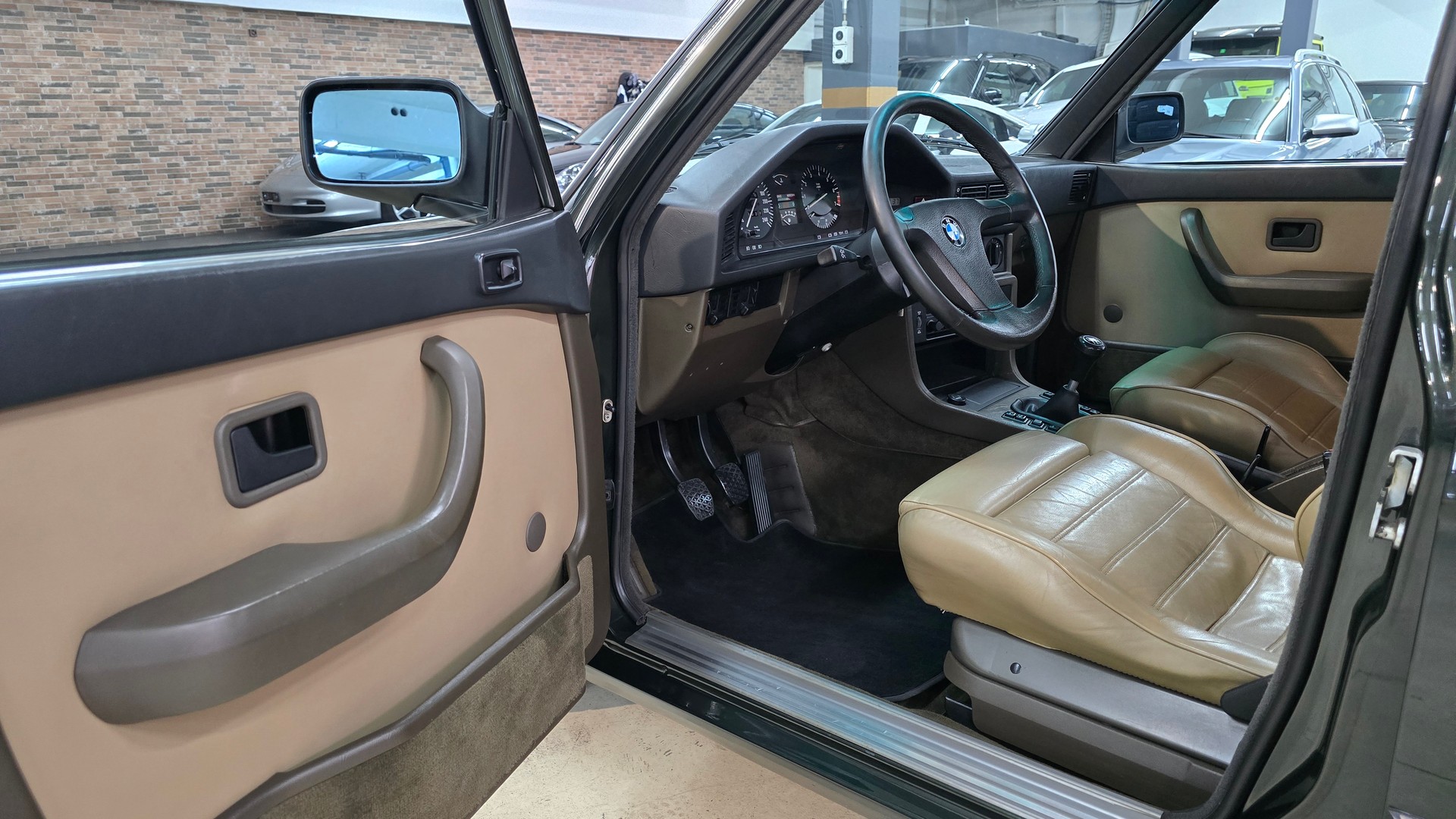 BMW 528i Veteran-image-20