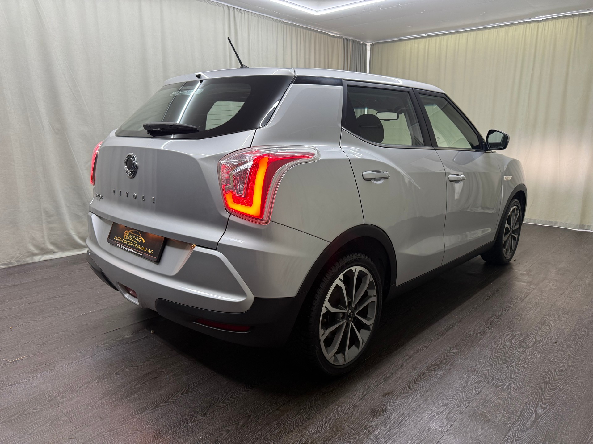 KGM-SsangYong Tivoli 1.6 e-XGi Sapphire 2WD-image-5